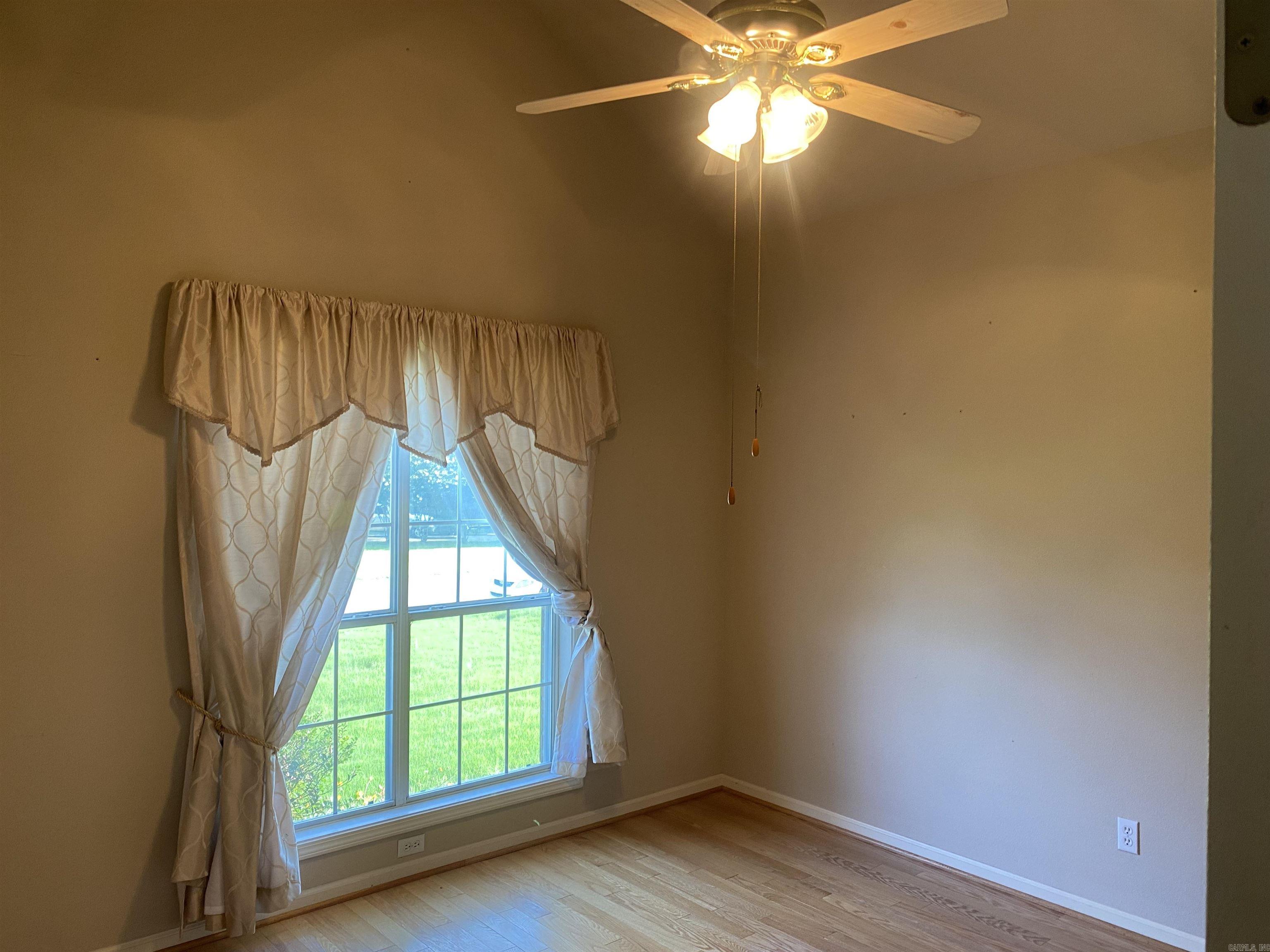 3328 Meadow Creek Drive Property Photo 46