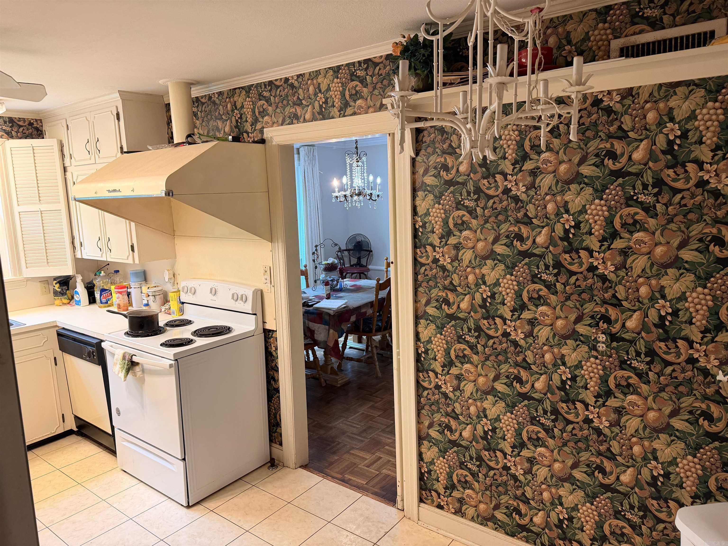 18 Wolfe Drive Property Photo 3