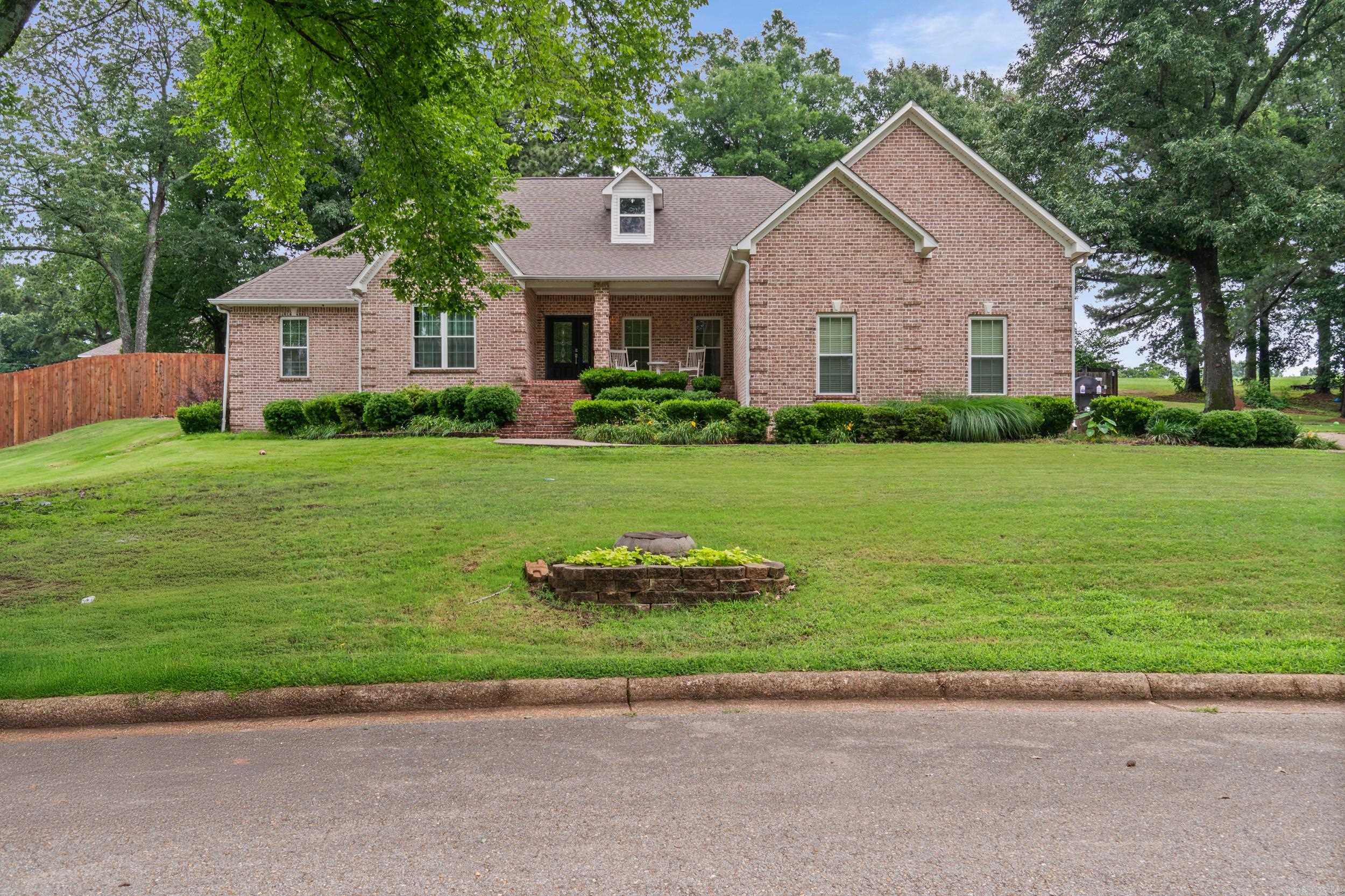 1318 Quapaw Property Photo 2
