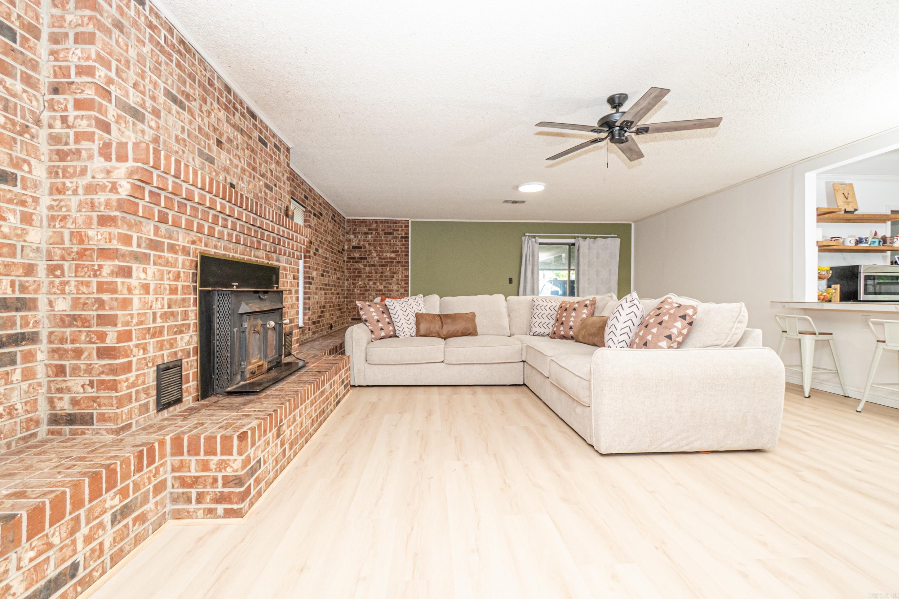 117 Vestal Loop Property Photo 5