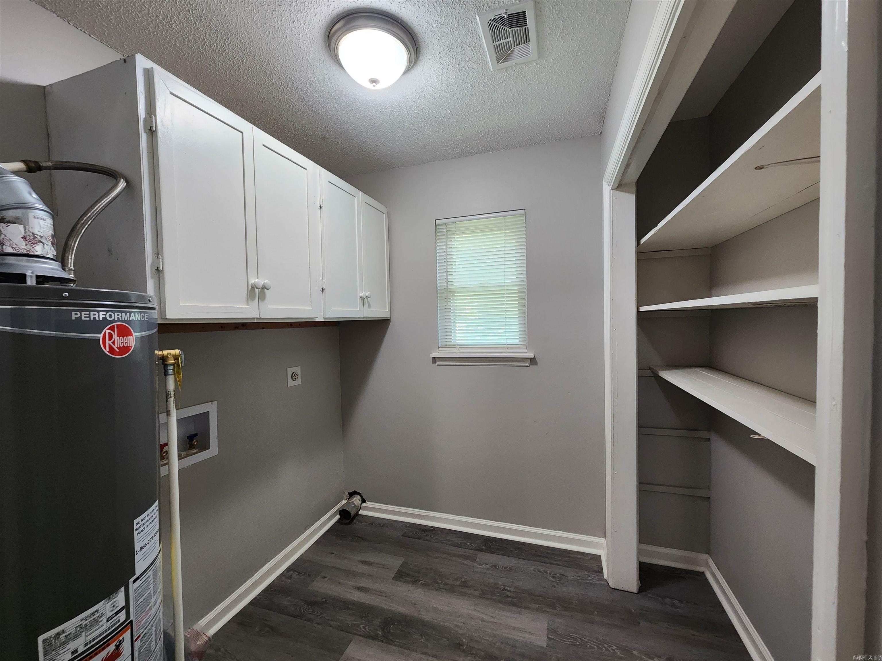 10 Cherryridge Place Property Photo 11