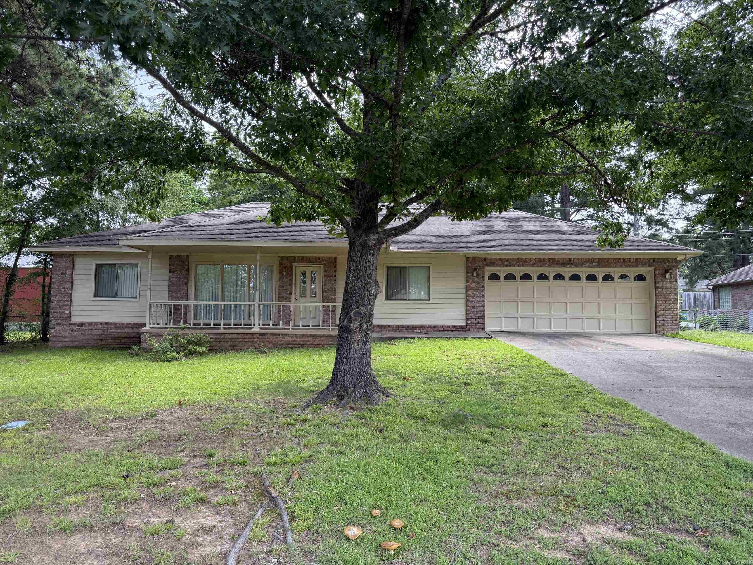 917 Dogwood Ln Property Photo 6