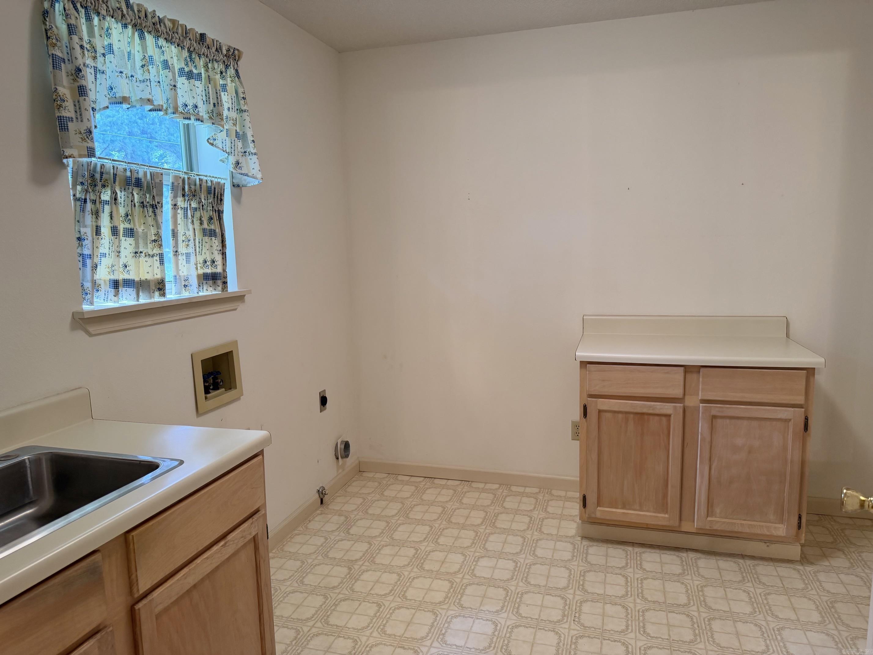 917 Dogwood Ln Property Photo 35