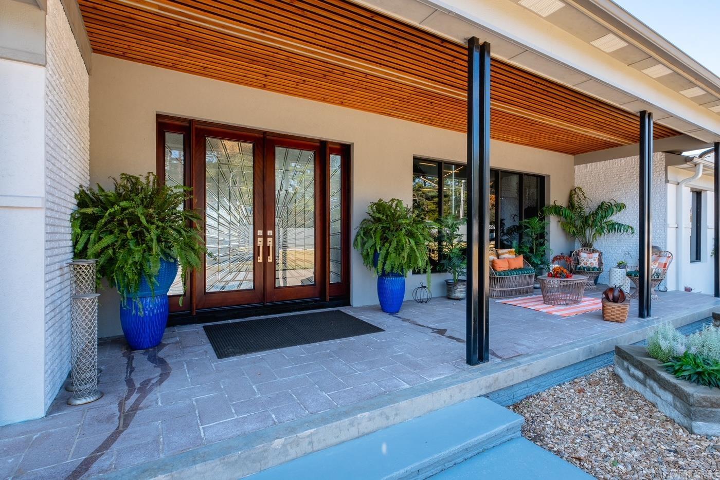 4 Robinwood Drive Property Photo 3