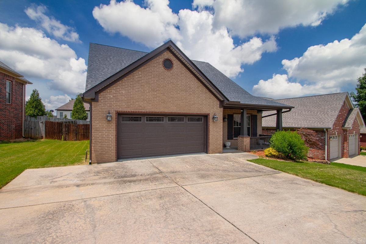 7413 Peach Blossom Property Photo 2
