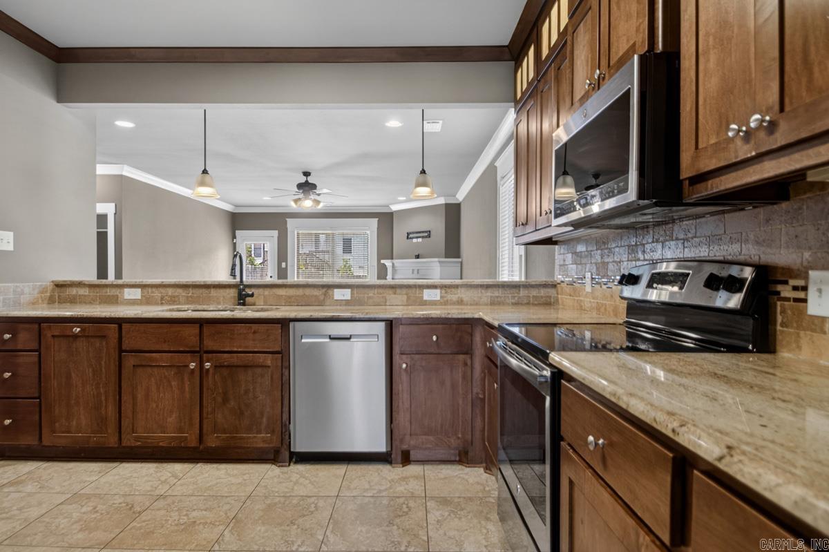 7413 Peach Blossom Property Photo 14