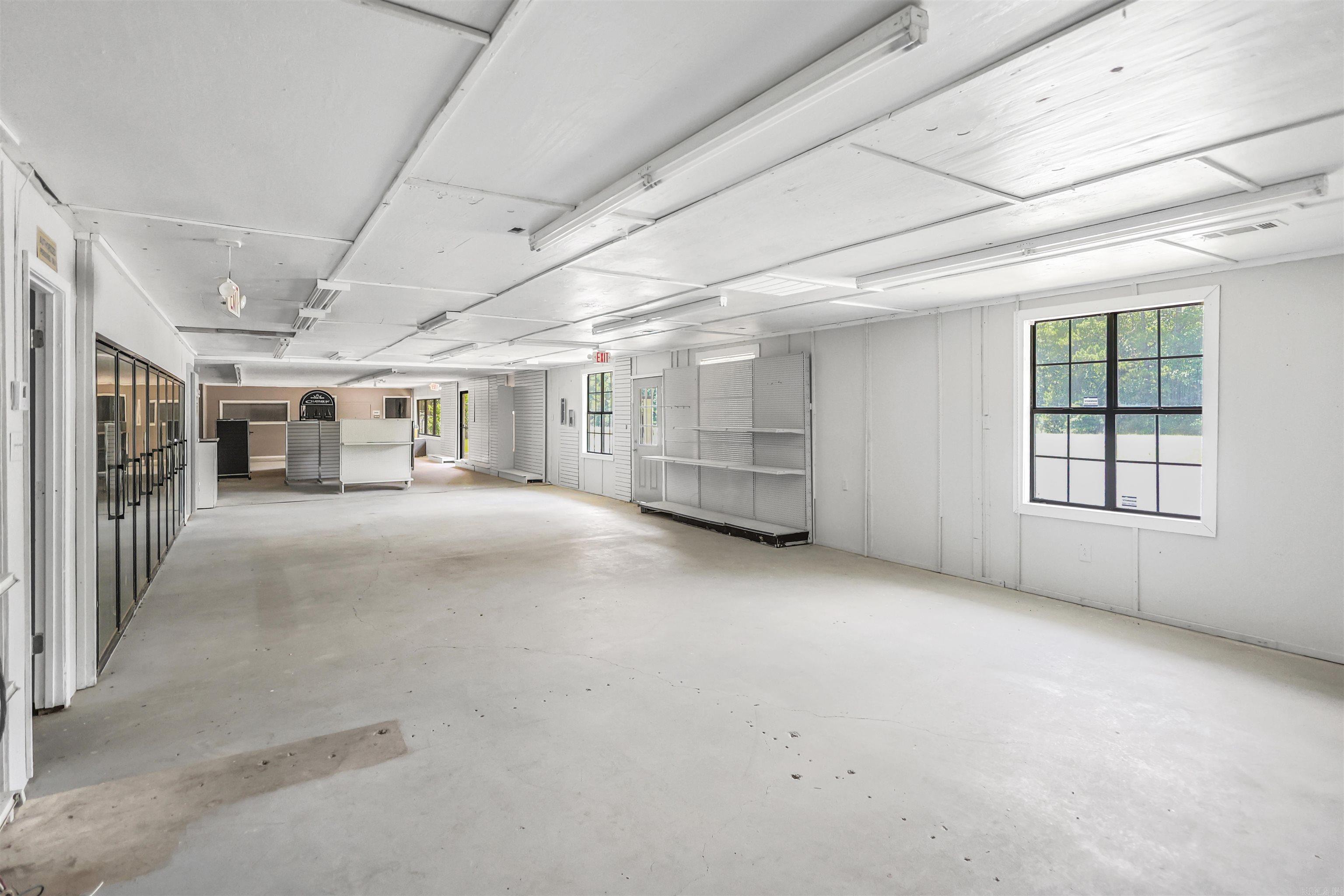4000 Valley Street Property Photo 18