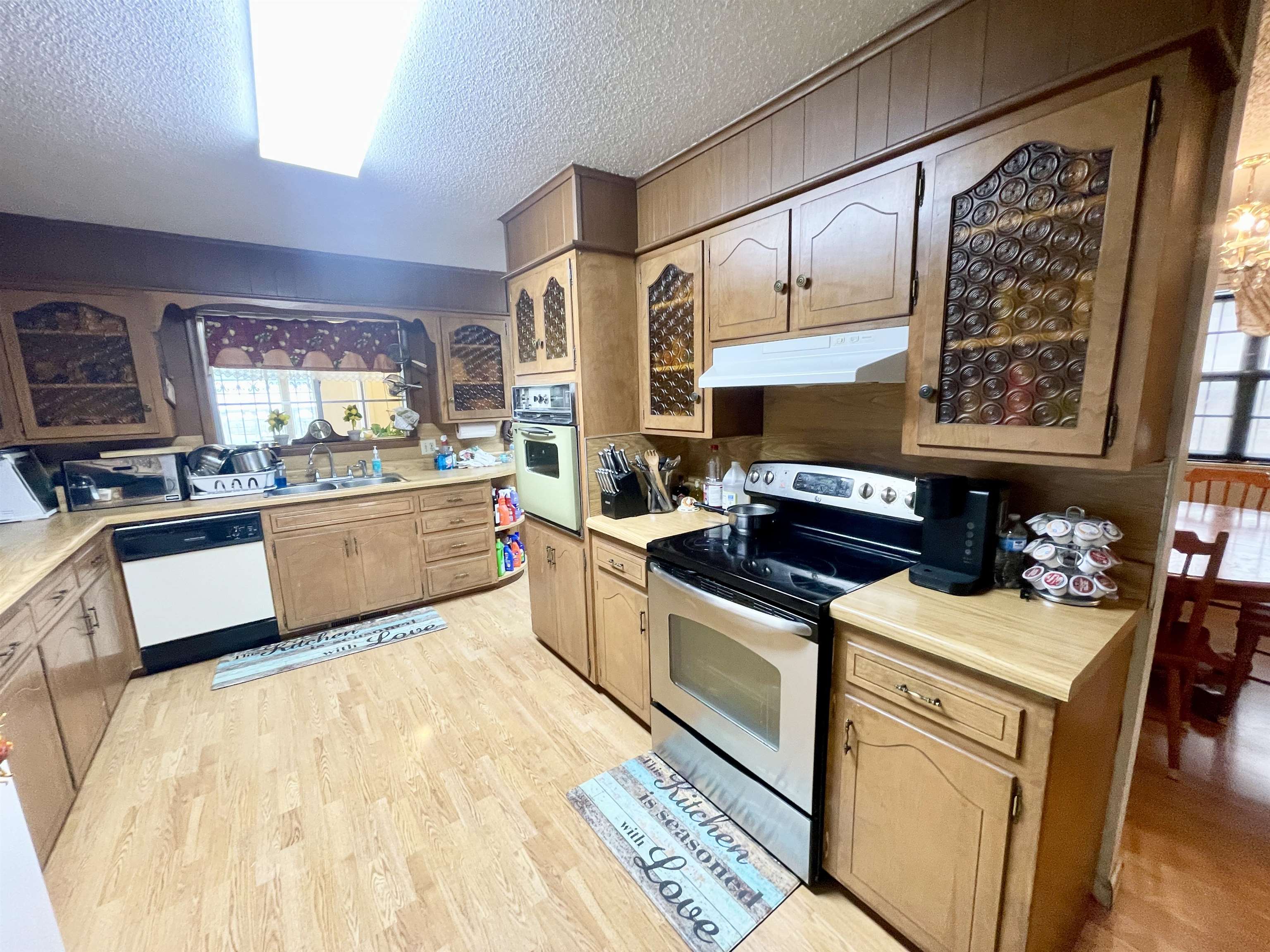 111 Oak Street Property Photo 14