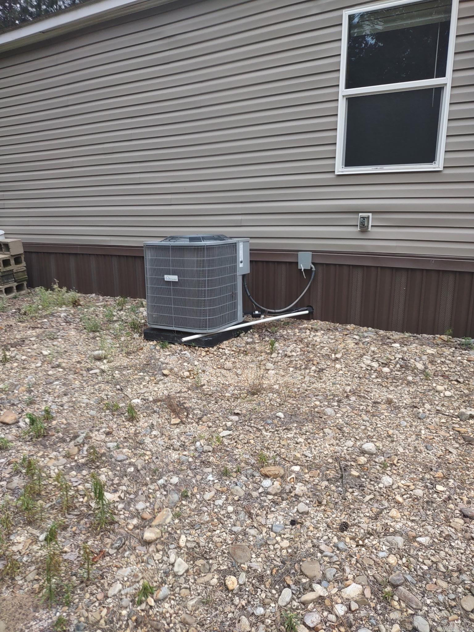 66 Hwy 369 S Property Photo 35