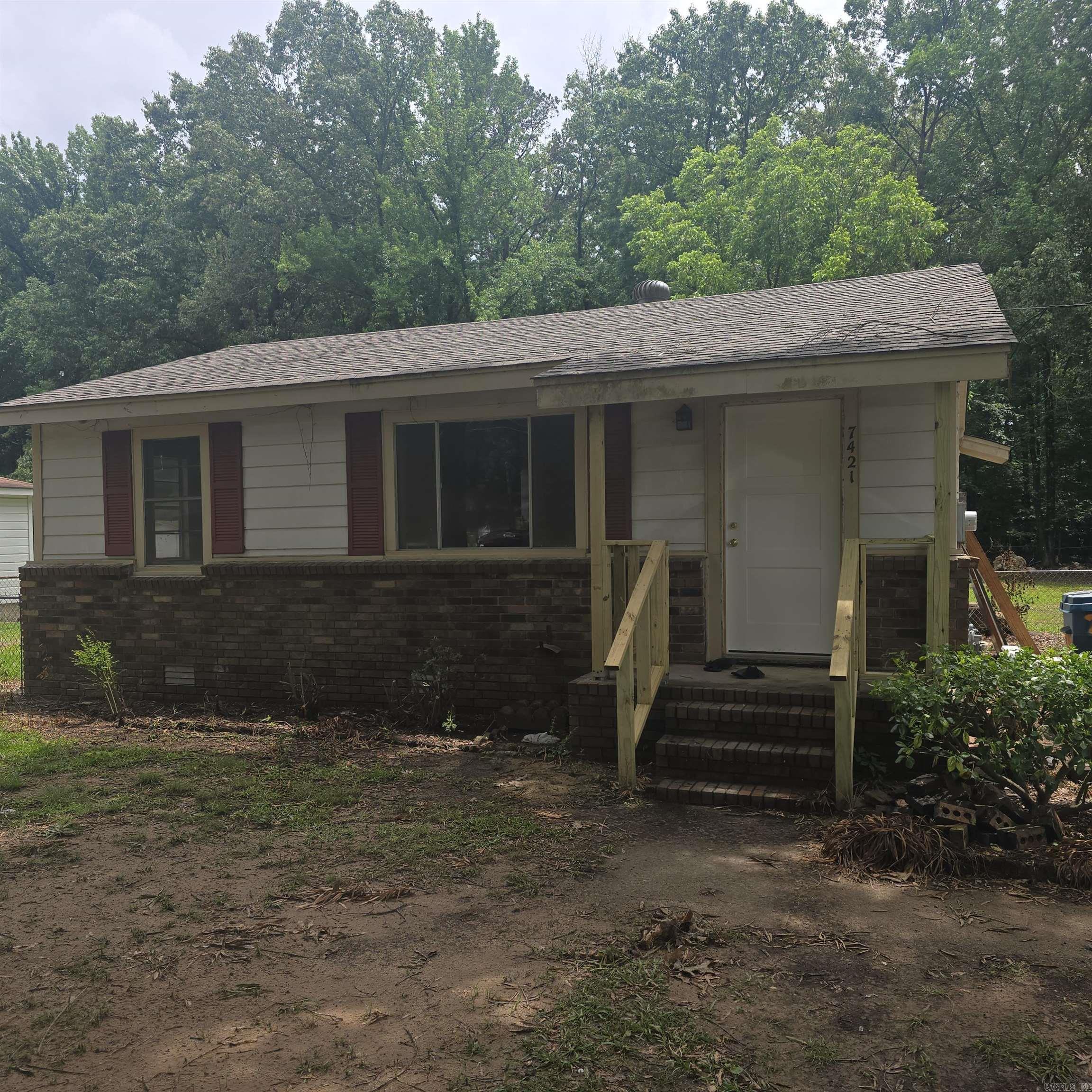 7421 Milford Property Photo 1