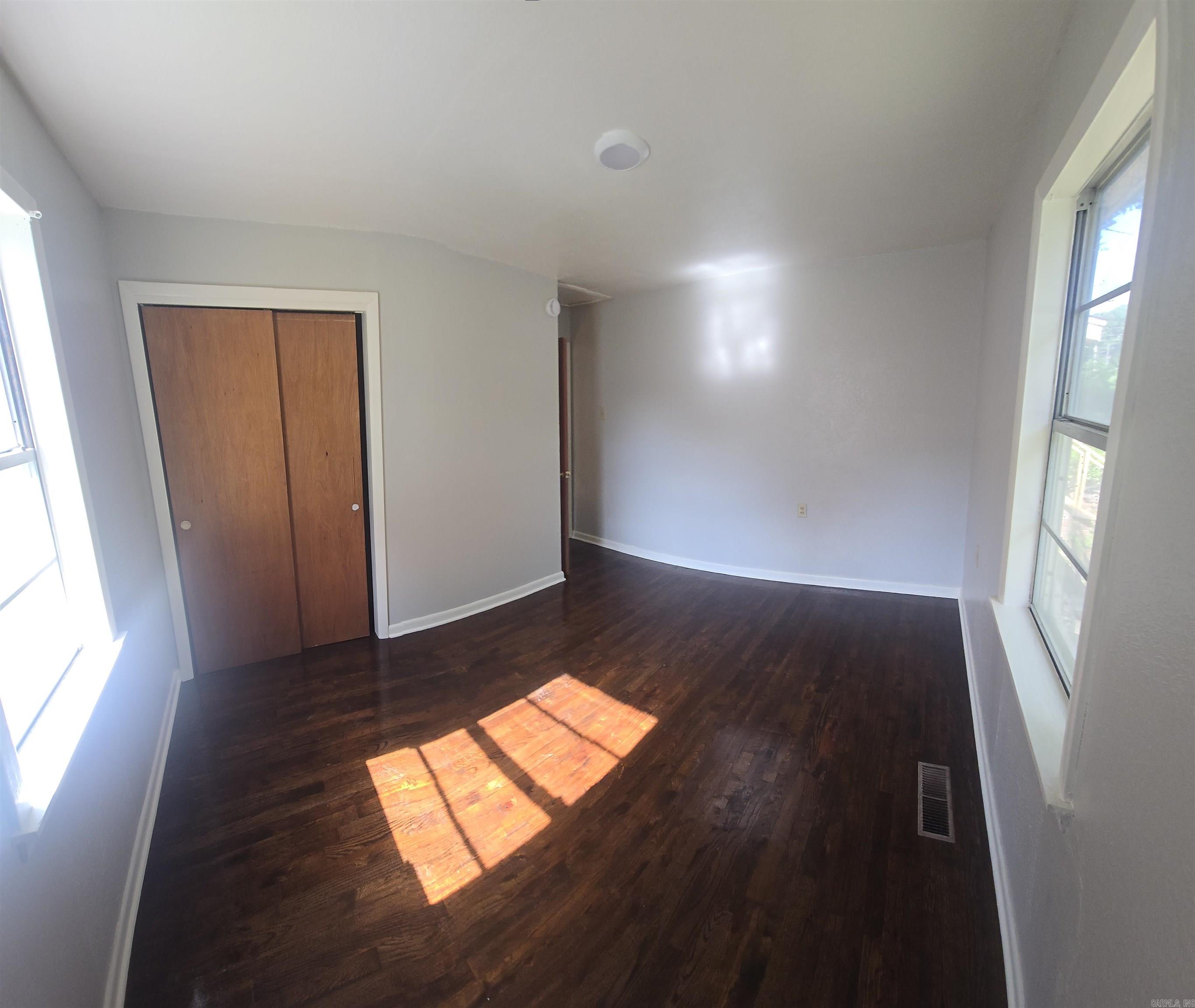 7421 Milford Property Photo 4