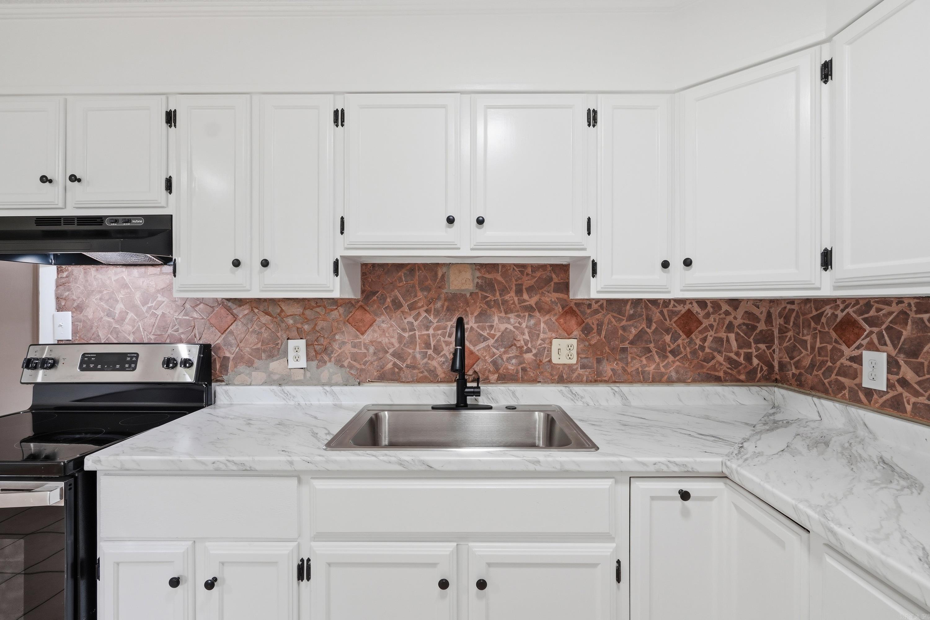 110 Kitterman Street Property Photo 15
