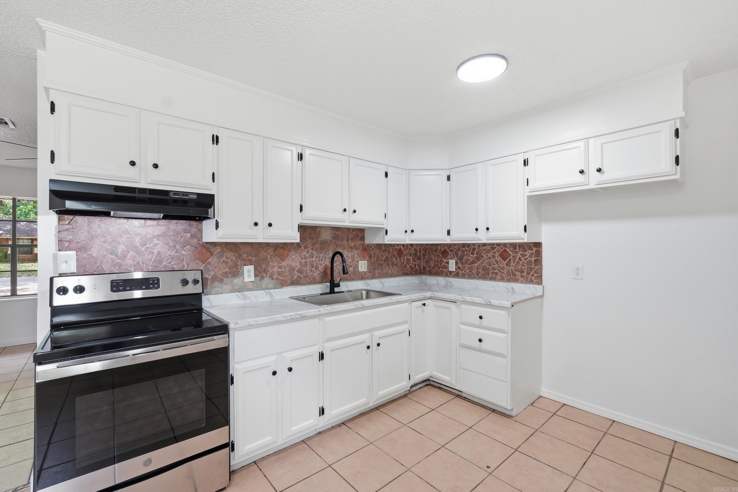 110 Kitterman Street Property Photo 23