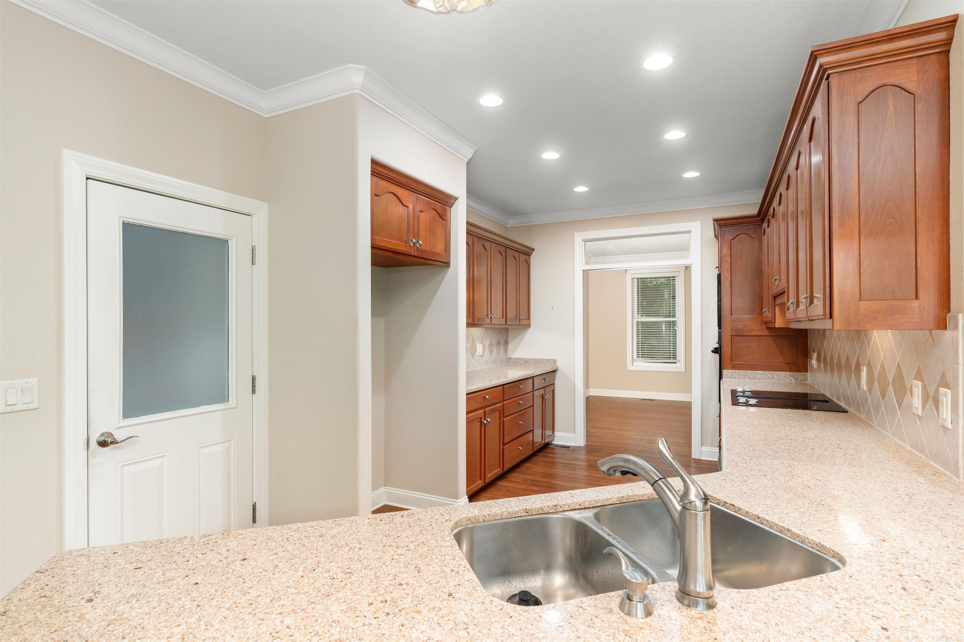 1 Versalles Lane Property Photo 15