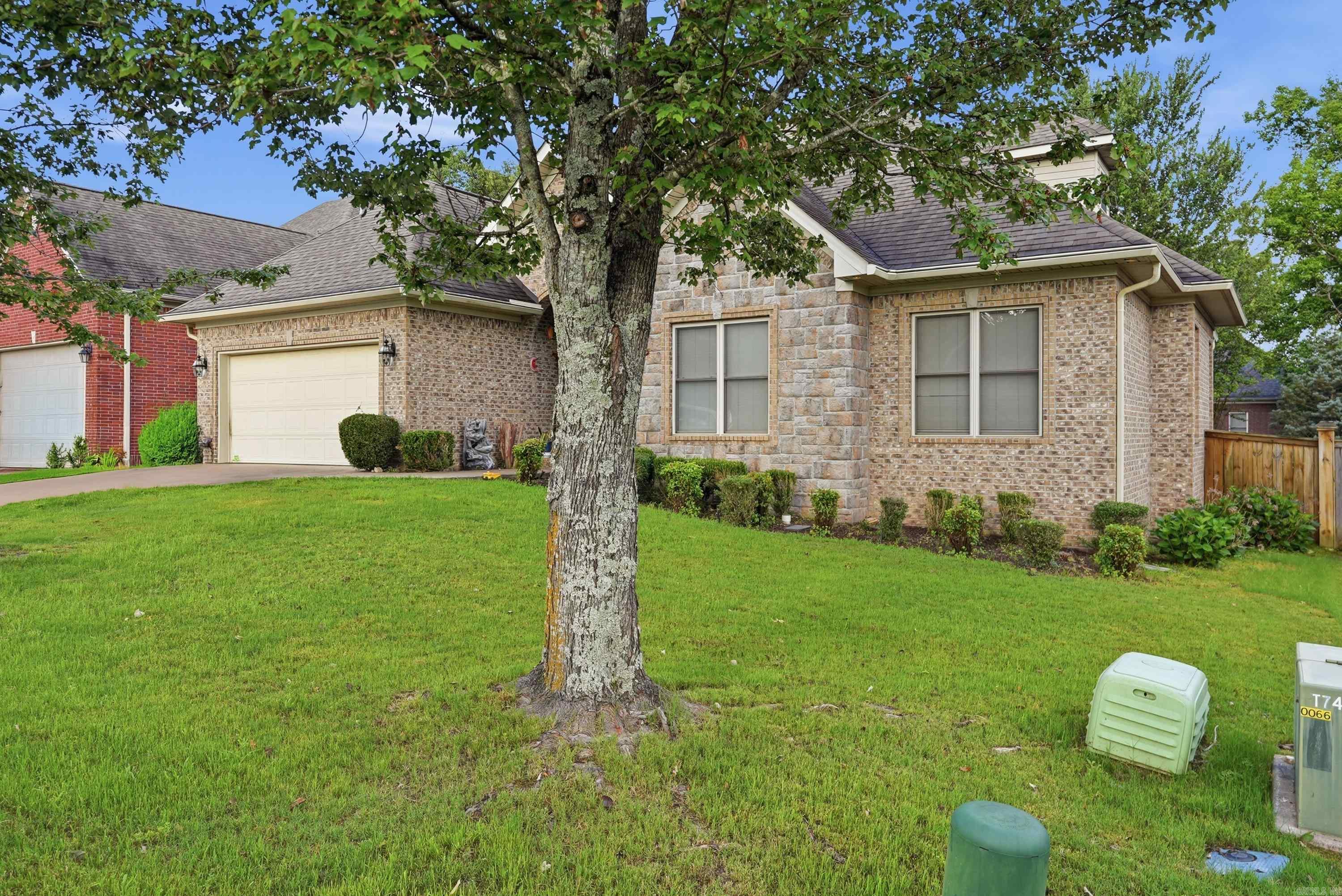 7426 Peach Blossom Drive Property Photo 6
