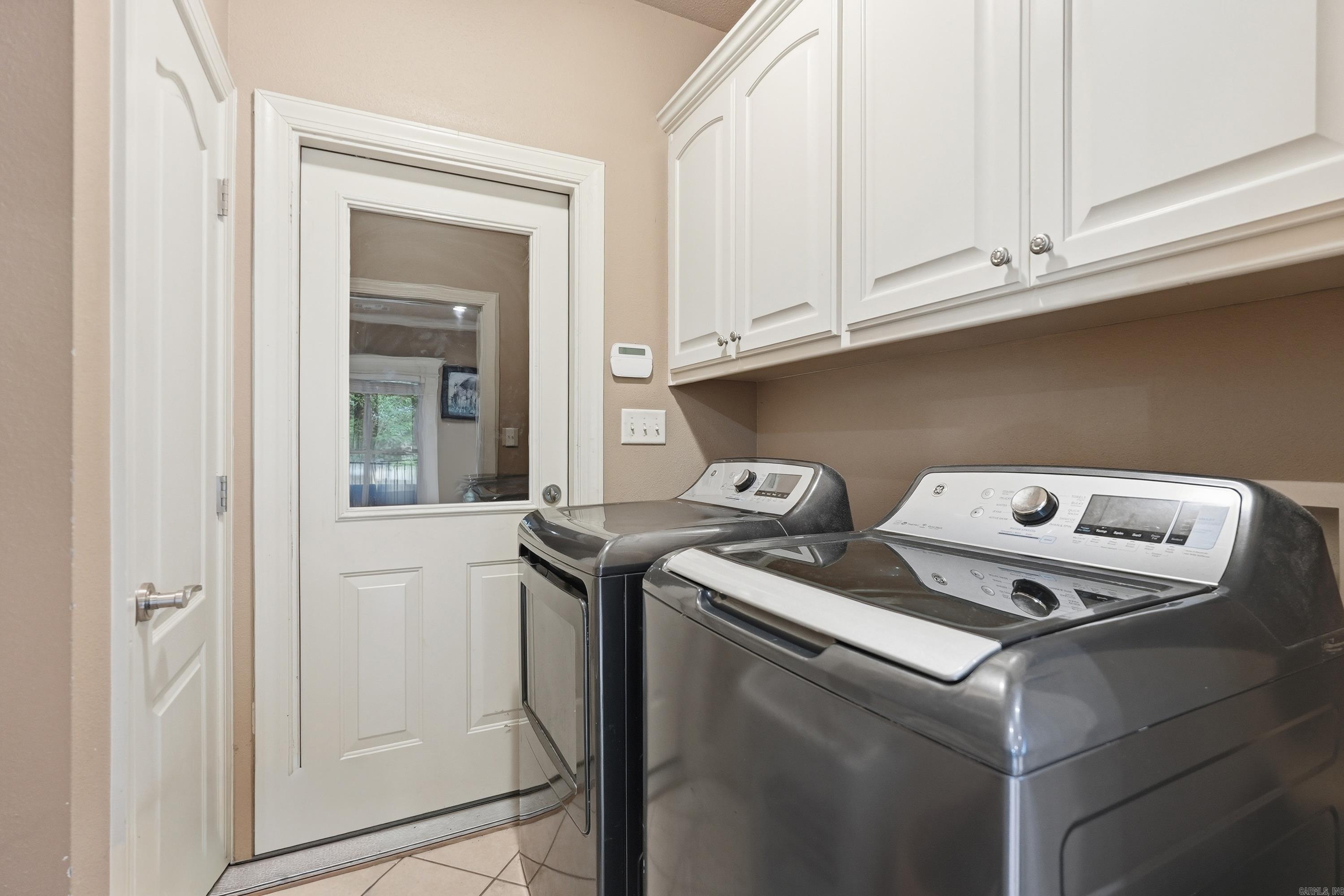 7426 Peach Blossom Drive Property Photo 9