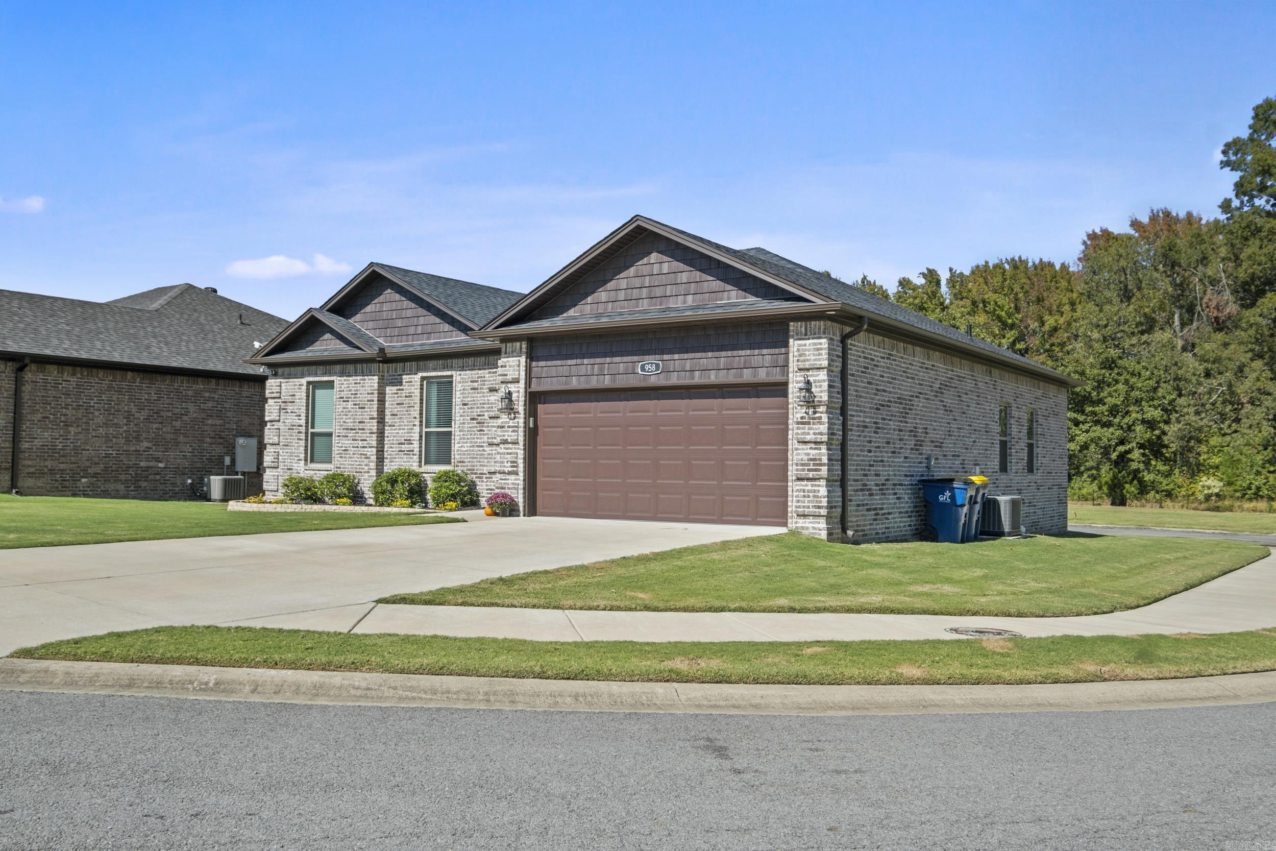 958 Villa Vista Loop Property Photo 24