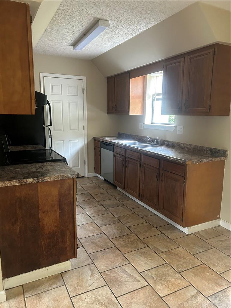 1341 S Tampa Property Photo 4