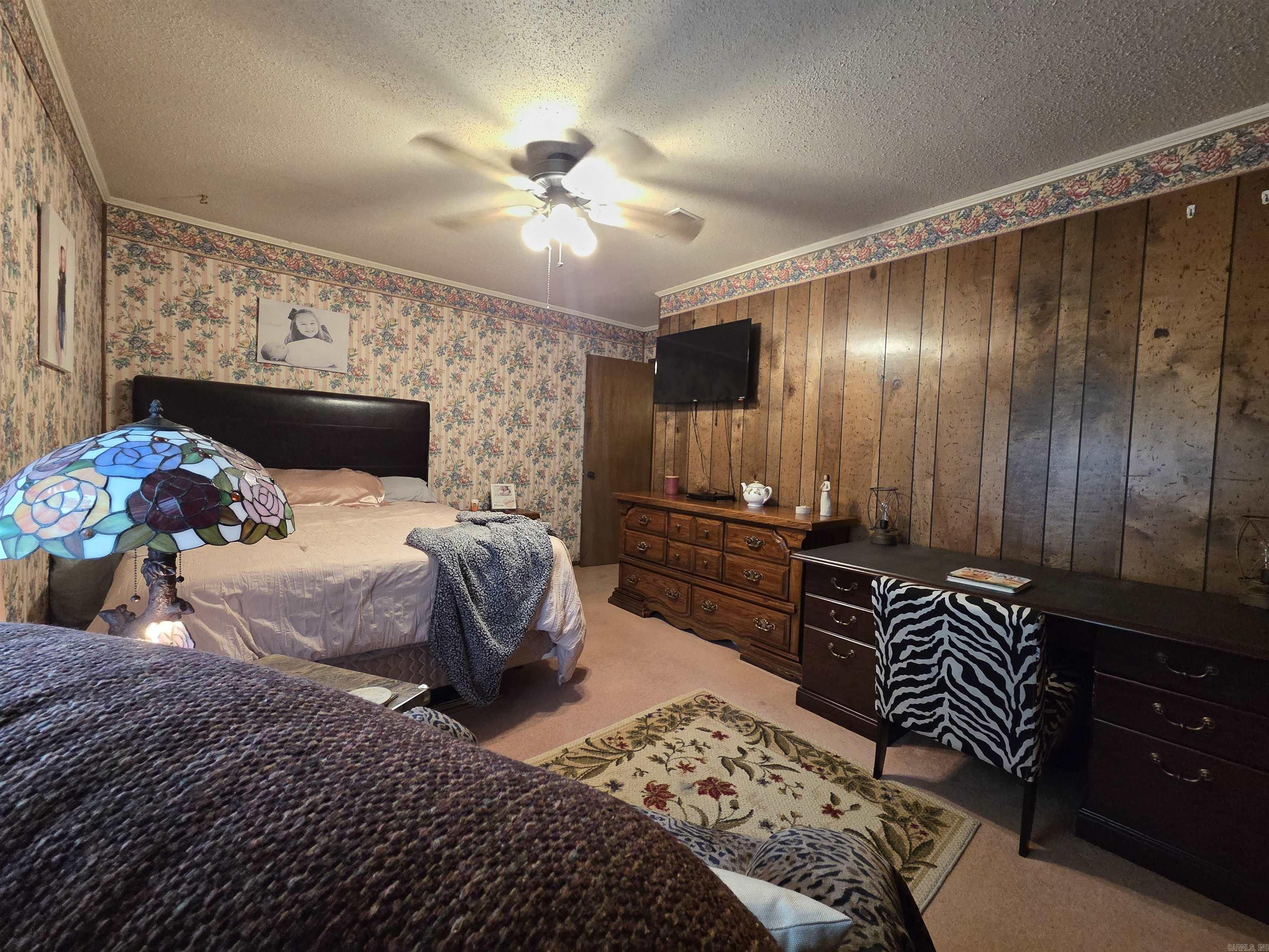 2060 Center Street Property Photo 16