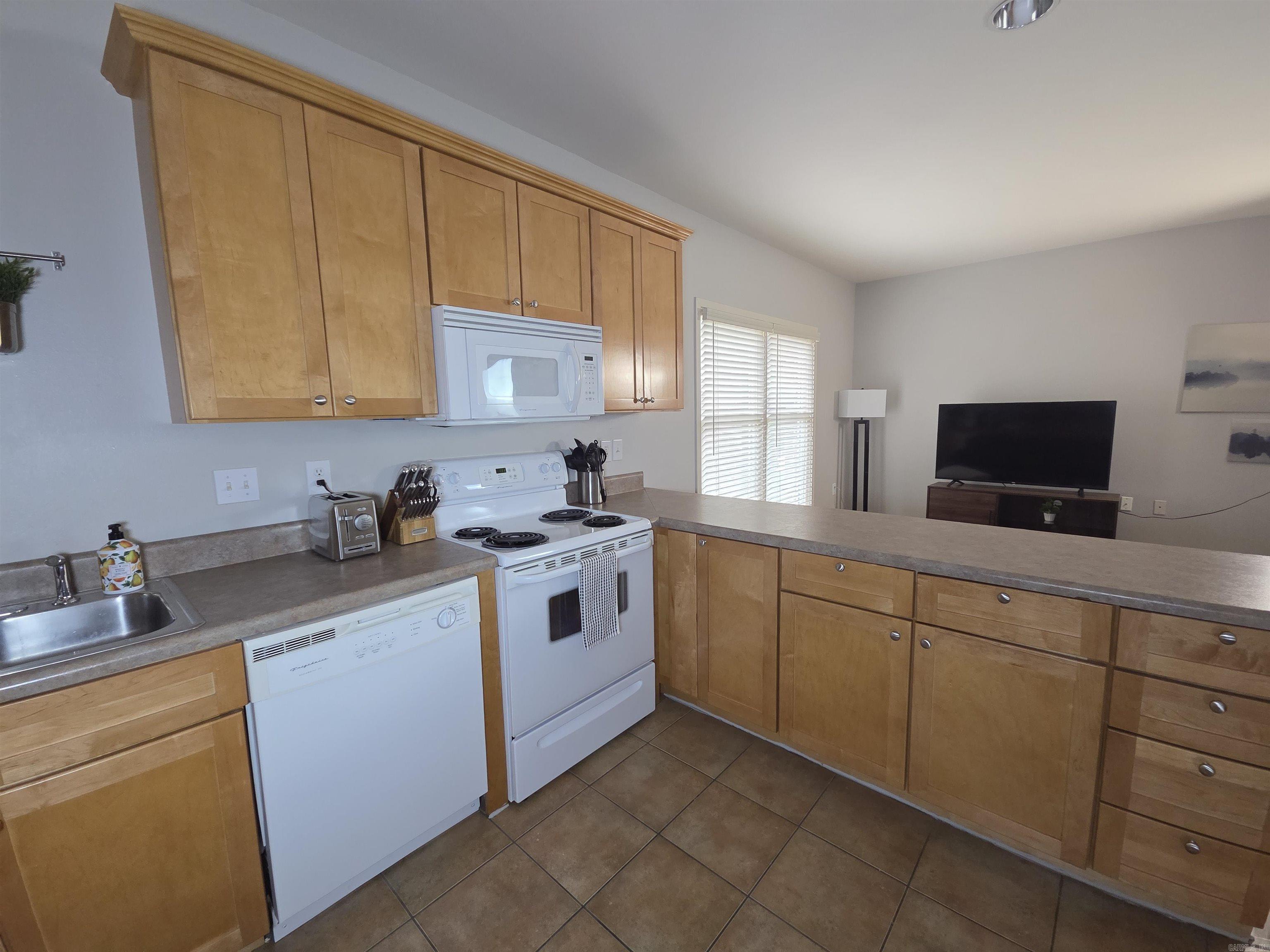 515 E Capitol Avenue 204 Property Photo 10