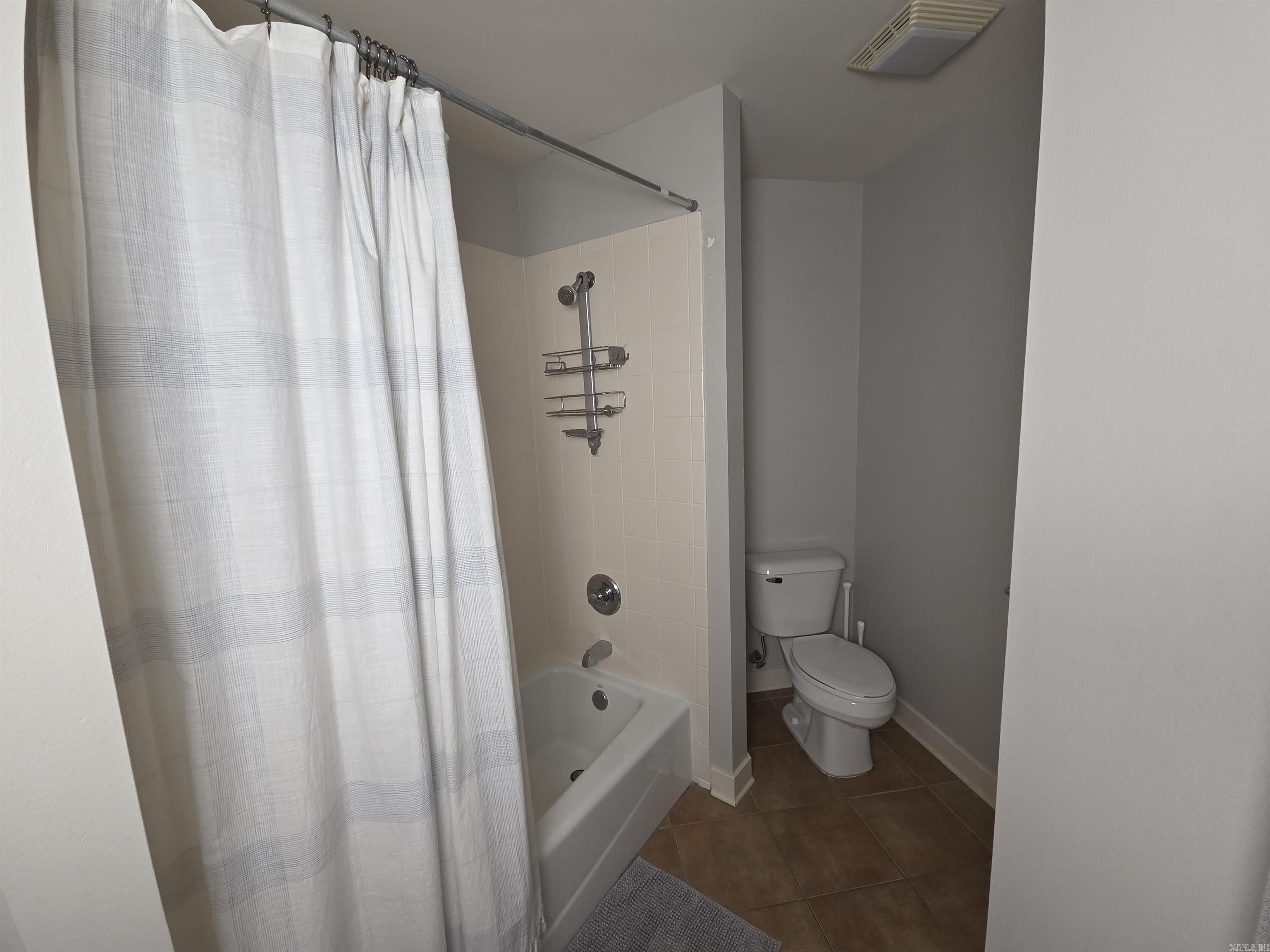 515 E Capitol Avenue 204 Property Photo 24