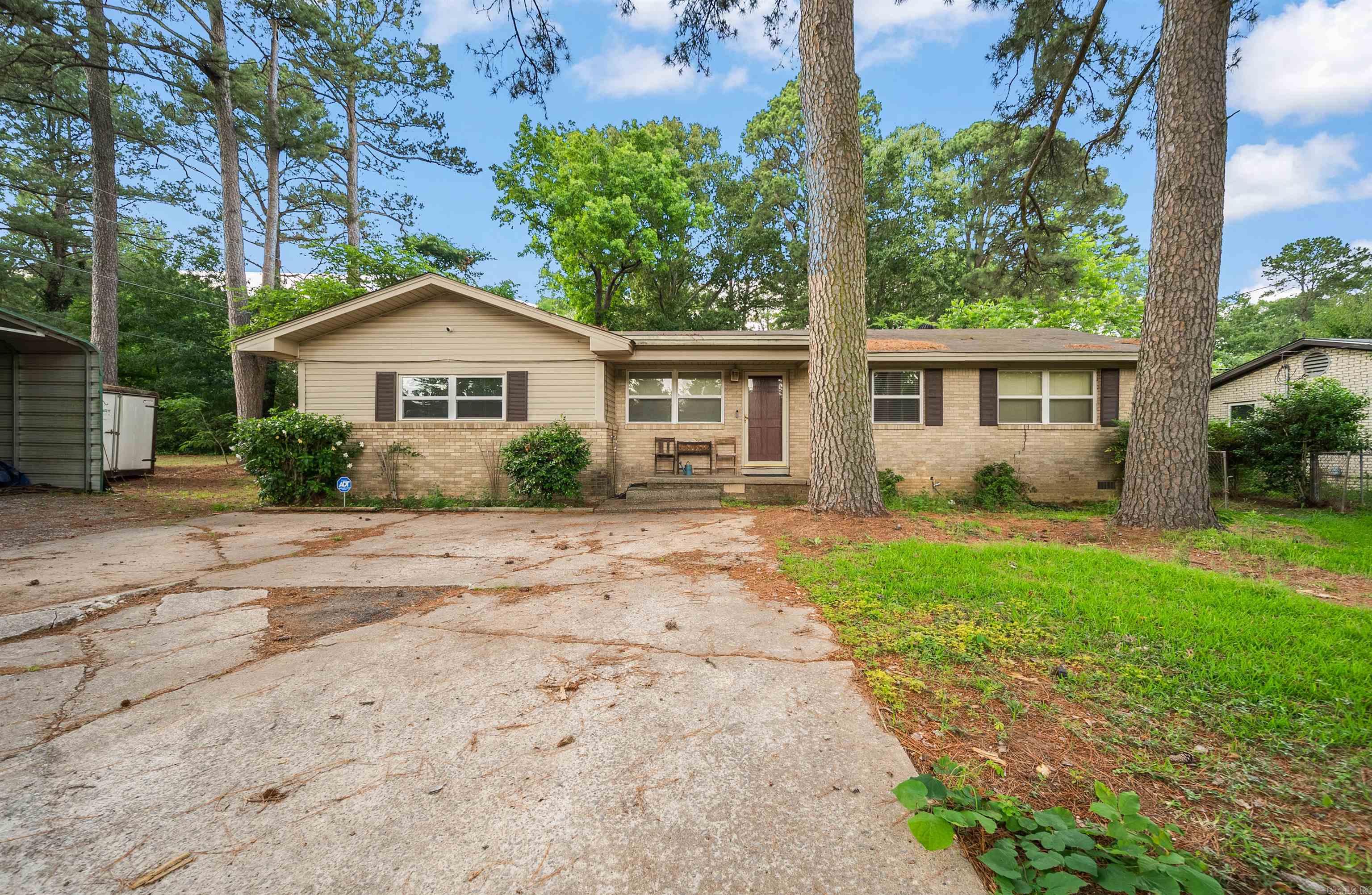 7924 Mabelvale Cut Off Rd Property Photo 1