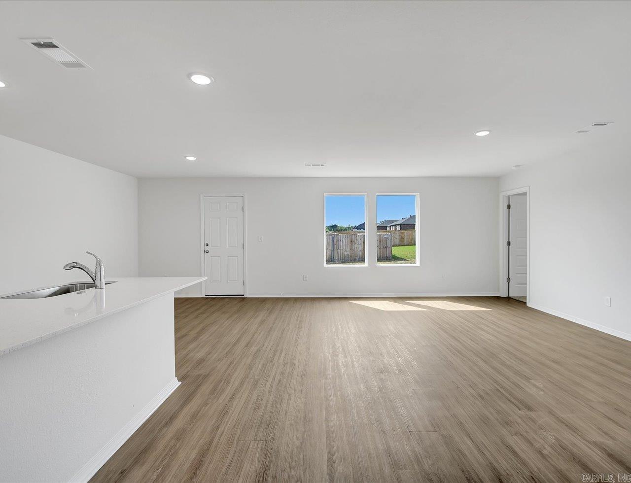 140 Preston Lane Property Photo 13