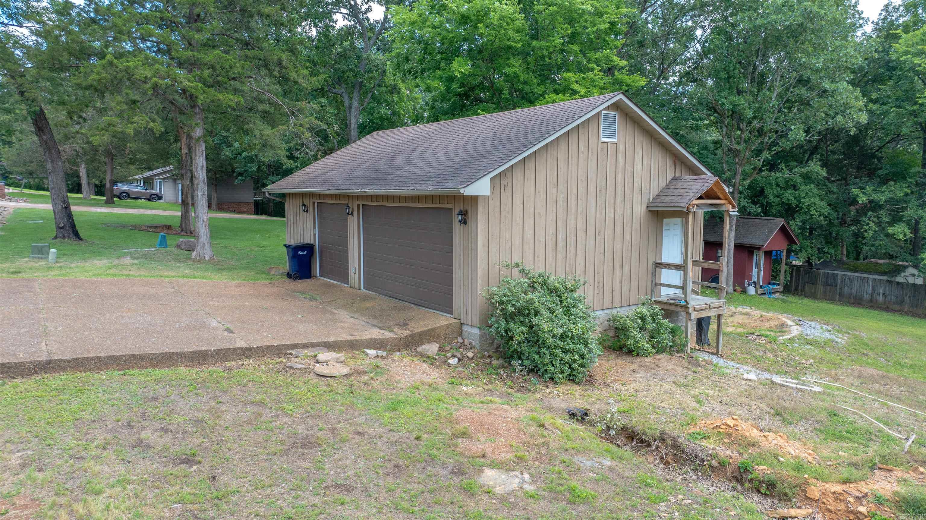 1535 Janetta Street Property Photo 4