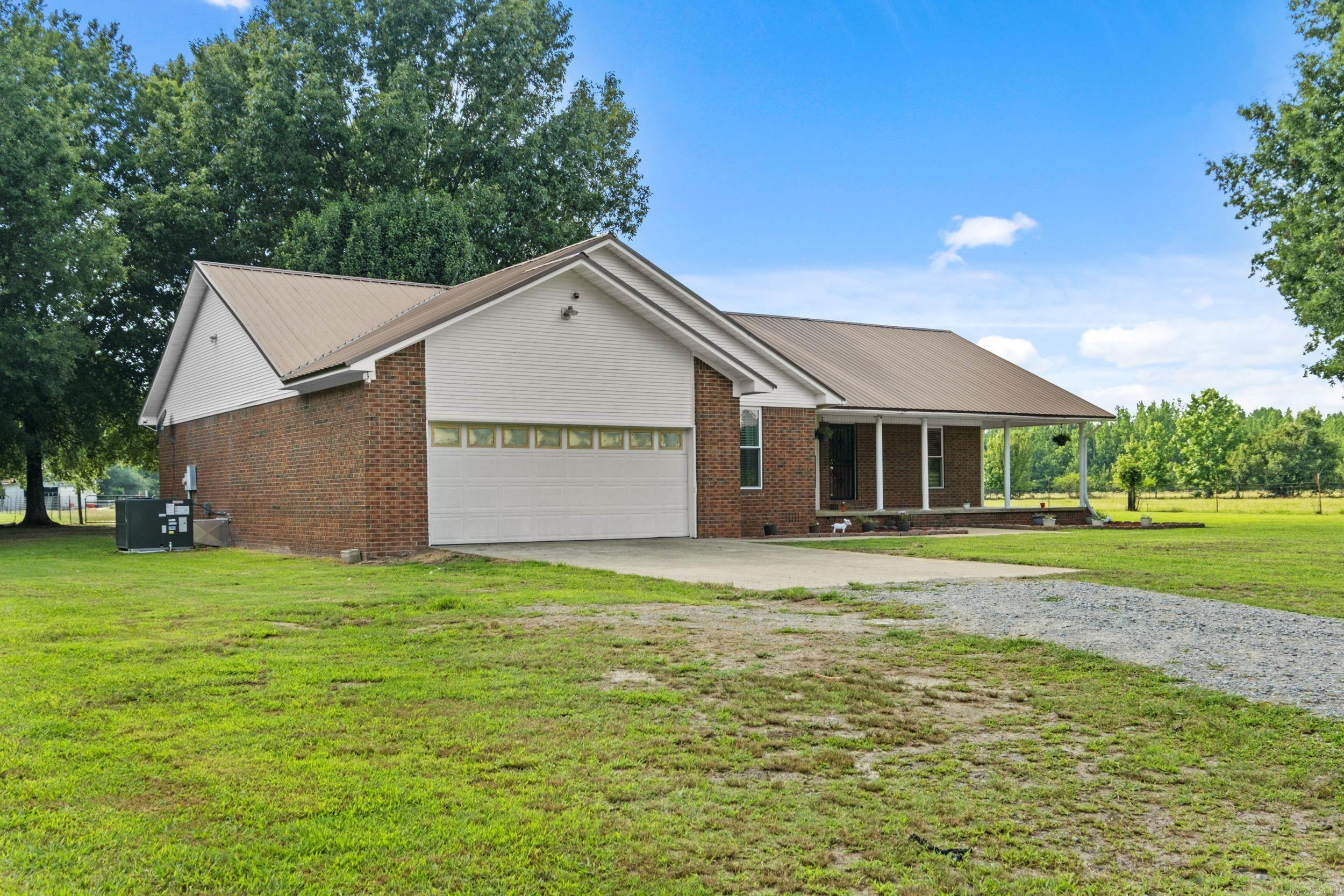 382 Porter Road Property Photo 4