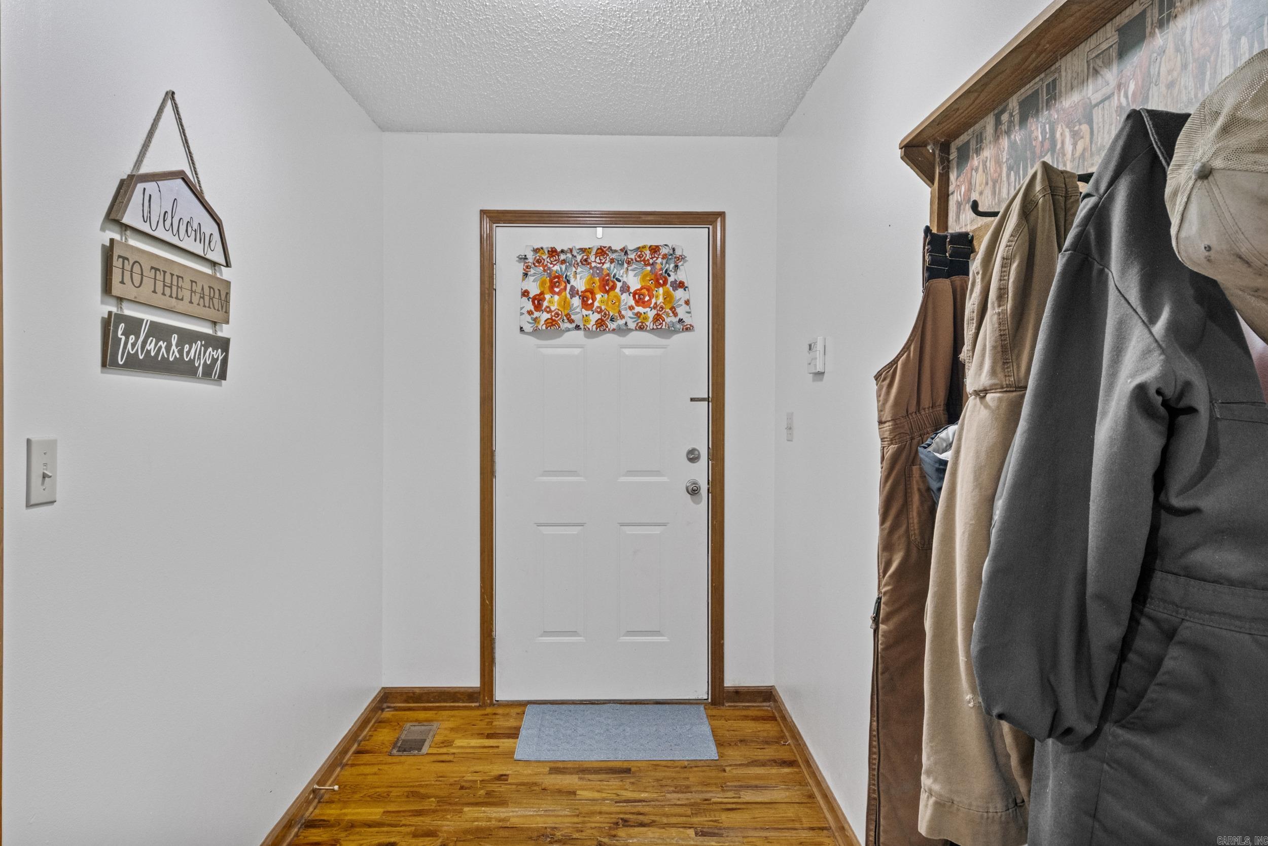 382 Porter Road Property Photo 6