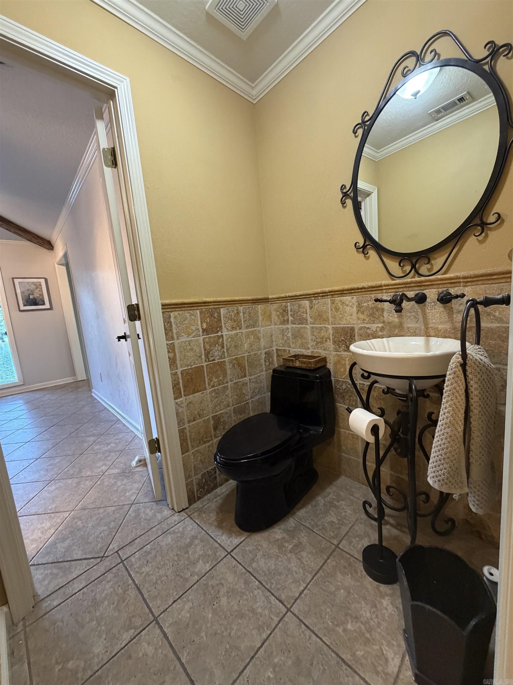 121 Kathy Lane Property Photo 17