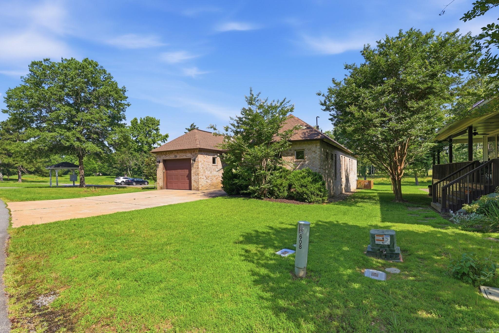 608 Cottage Lane Property Photo 8