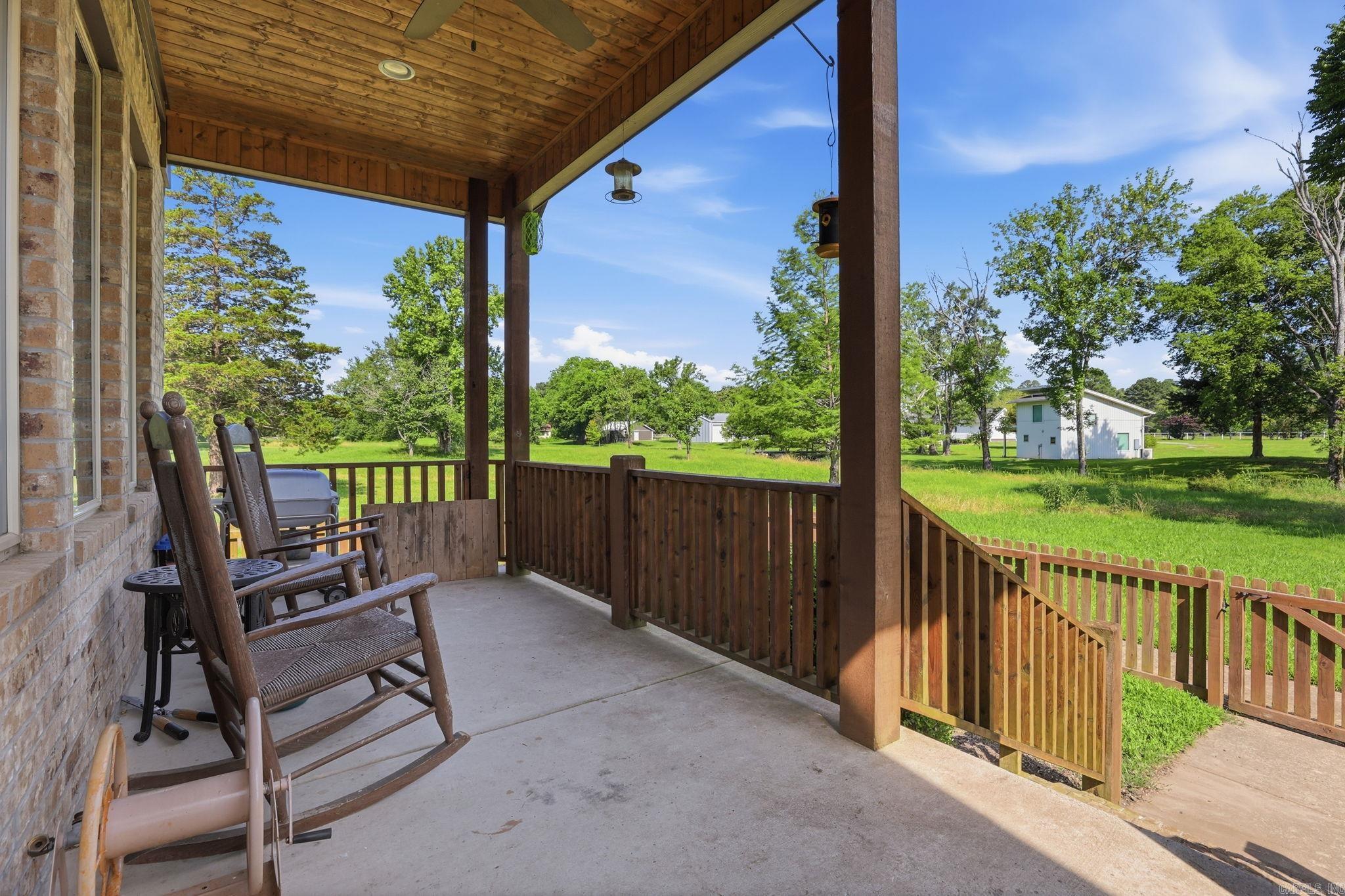 608 Cottage Lane Property Photo 8