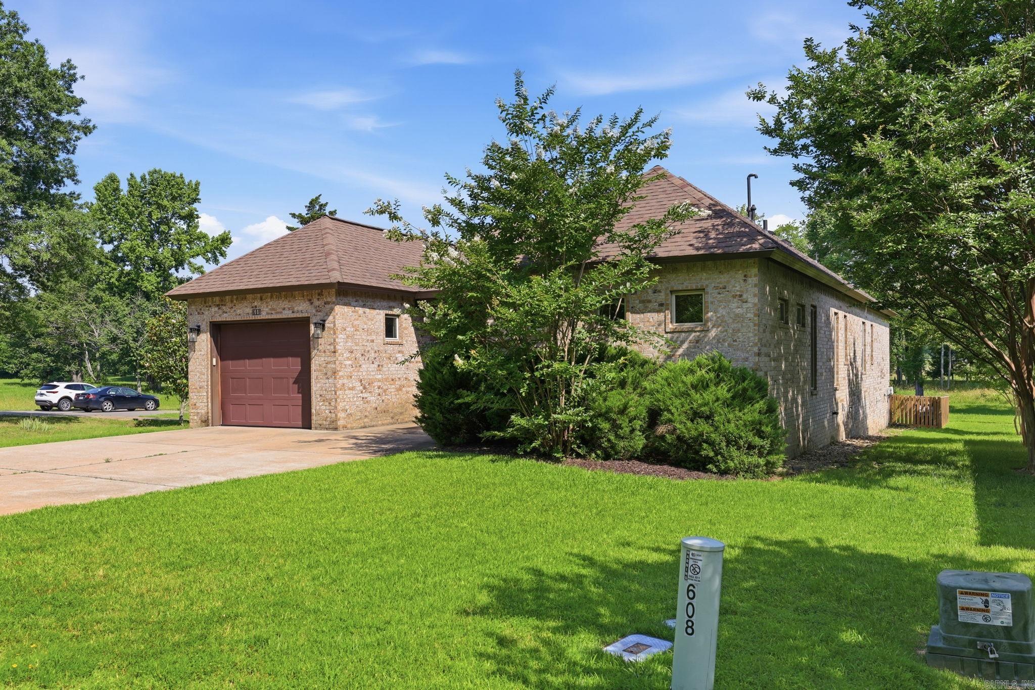608 Cottage Lane Property Photo 10