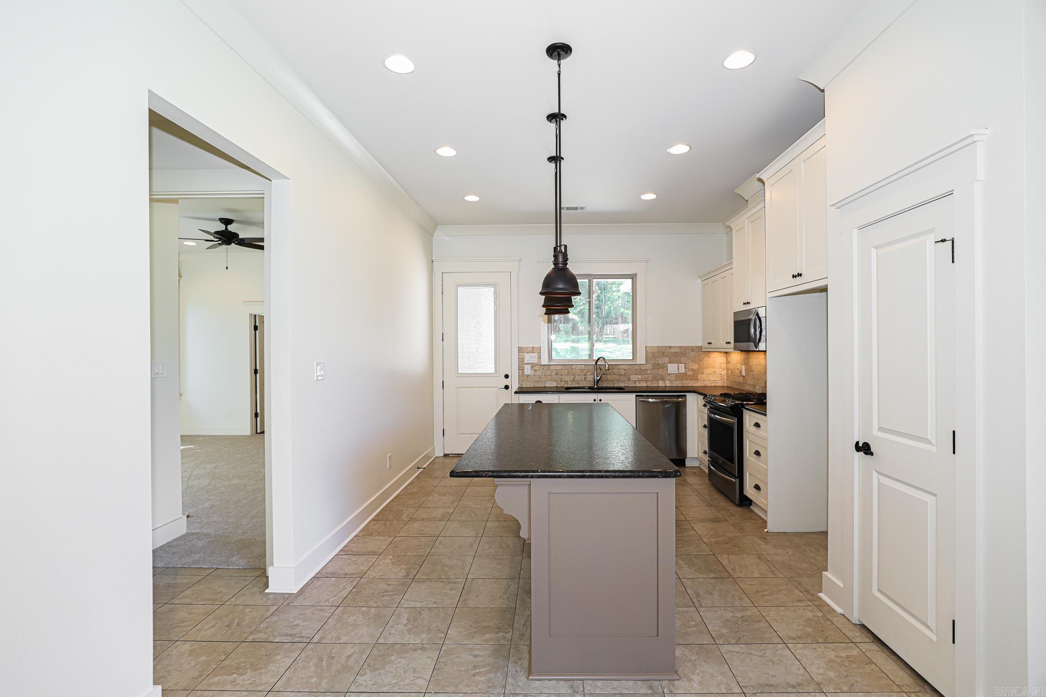 608 Cottage Lane Property Photo 19