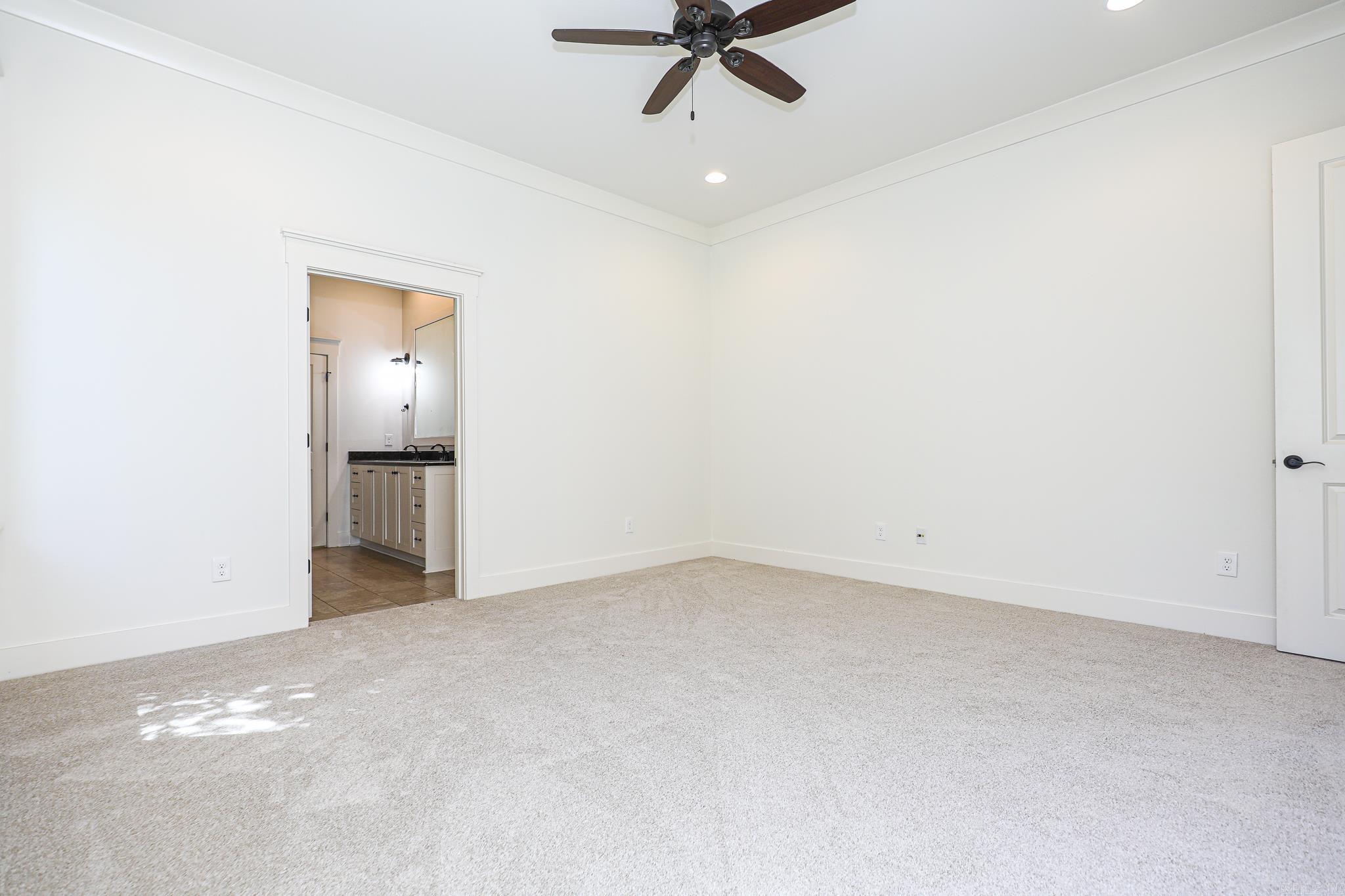 608 Cottage Lane Property Photo 27