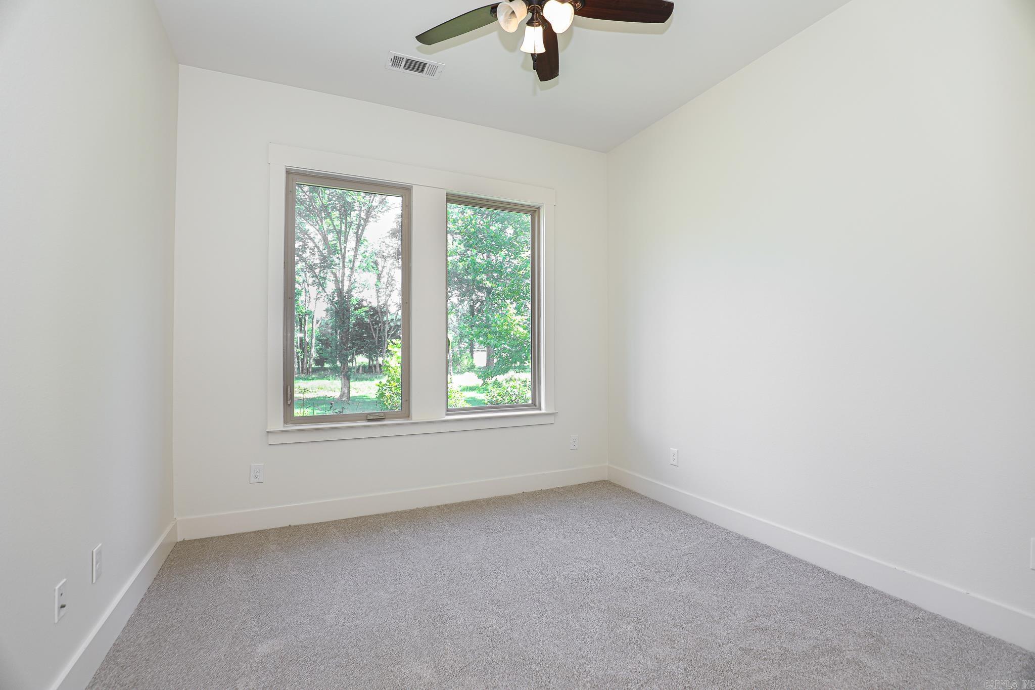 608 Cottage Lane Property Photo 32