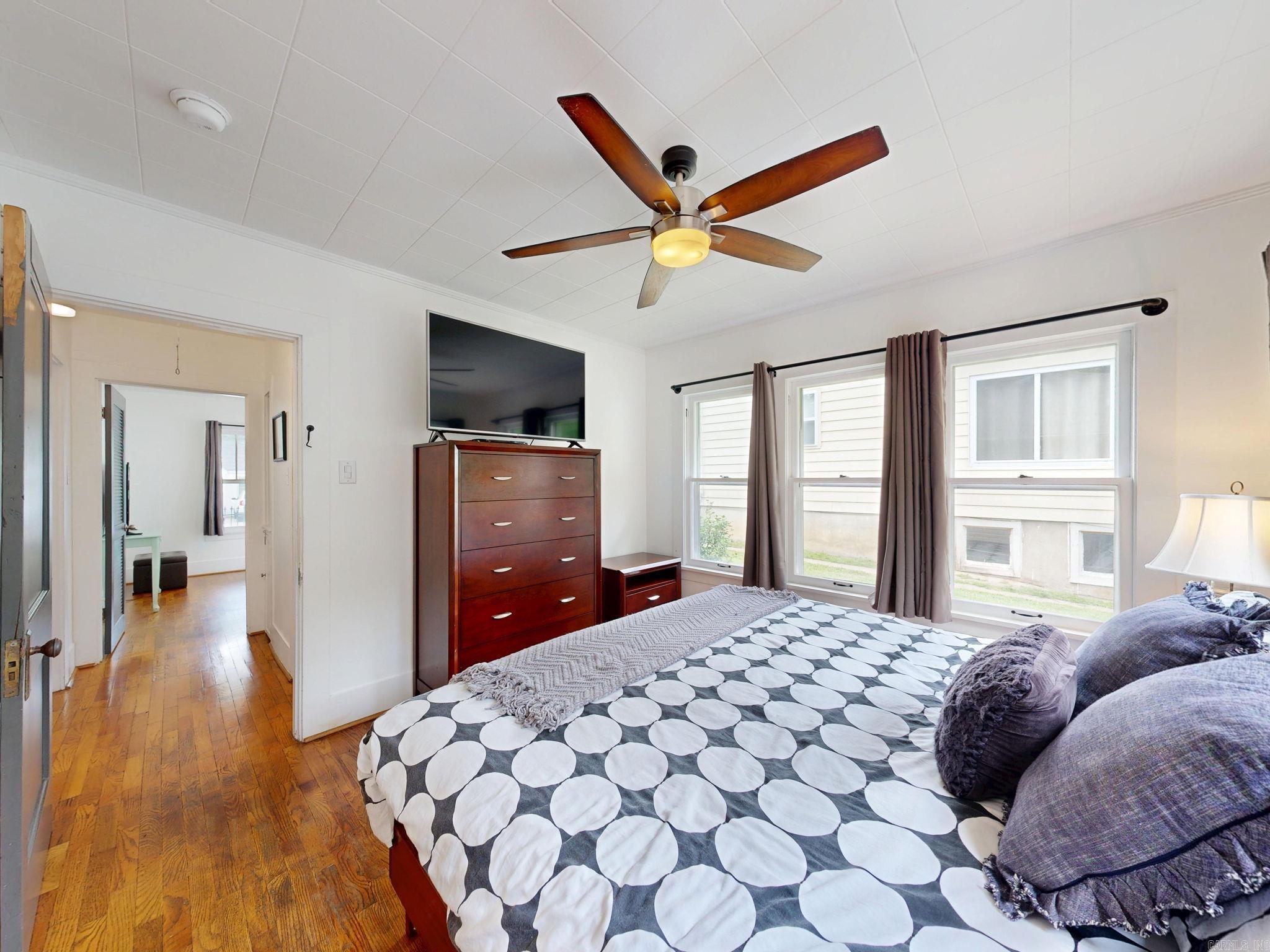 305 Richard Street Property Photo 27