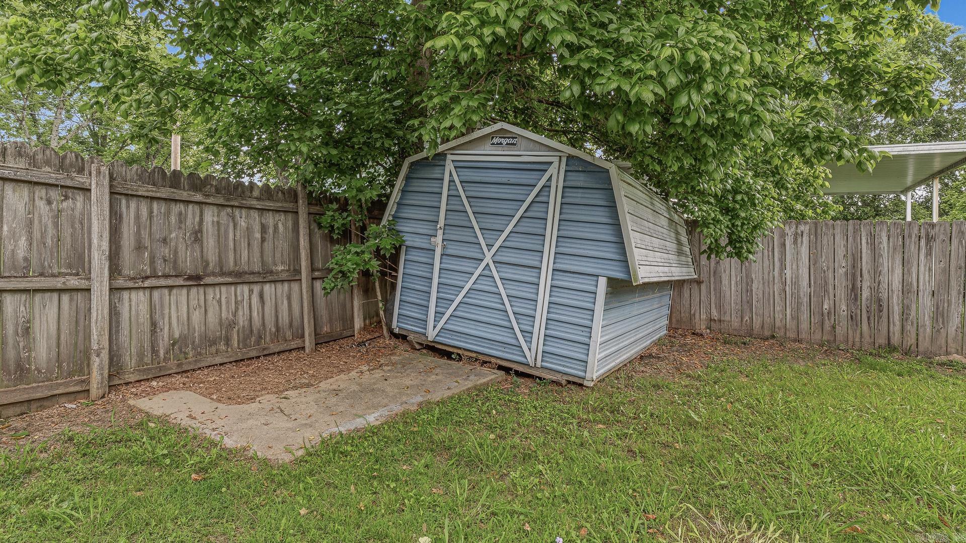 1109 N 29th Property Photo 22