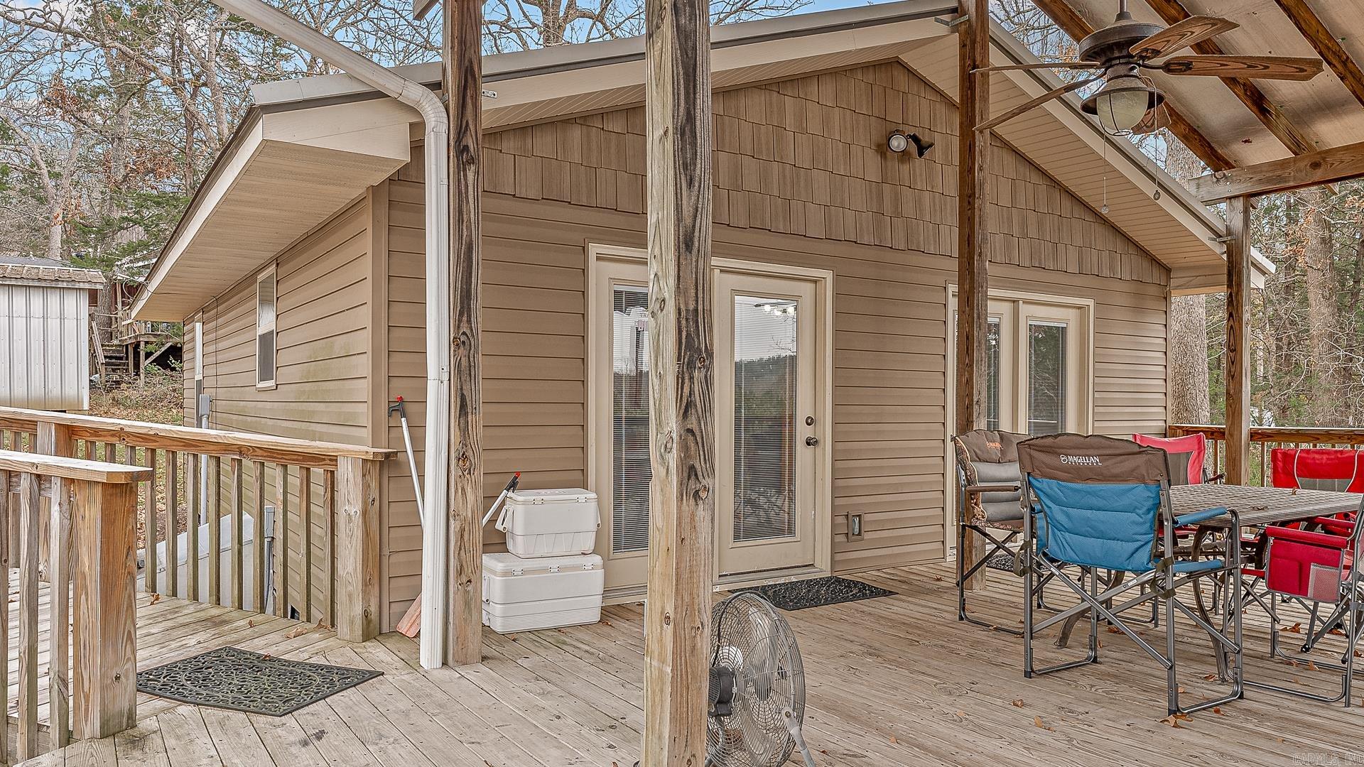 386 Cove Hollow Property Photo 7