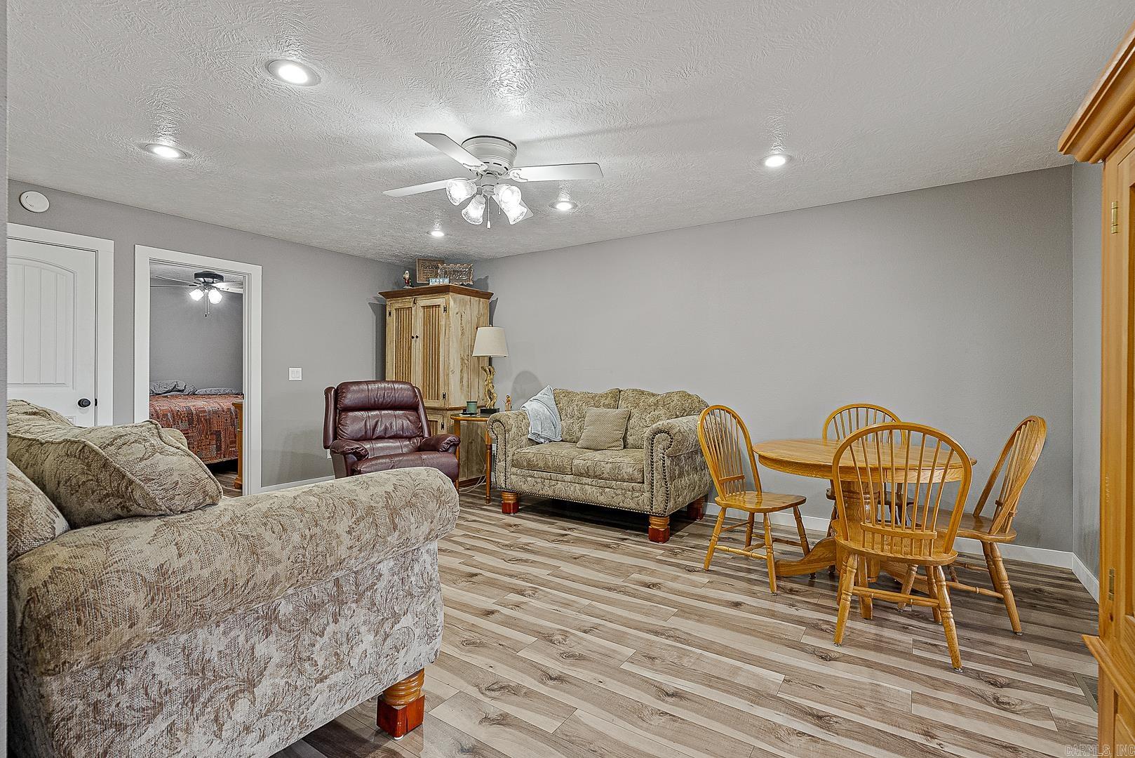386 Cove Hollow Property Photo 26