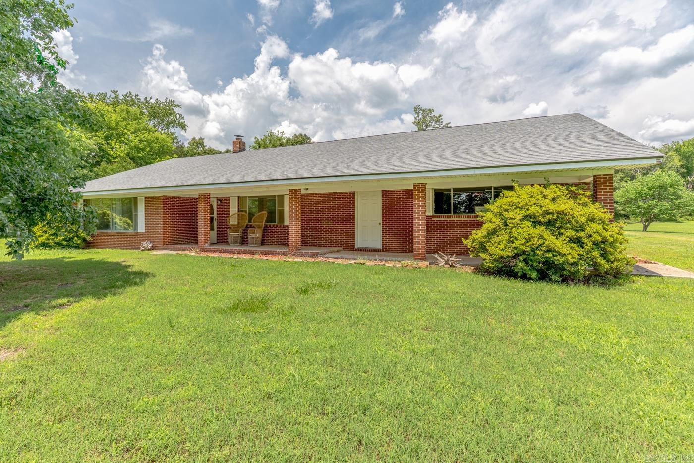 506 Hell Creek Road Property Photo 1