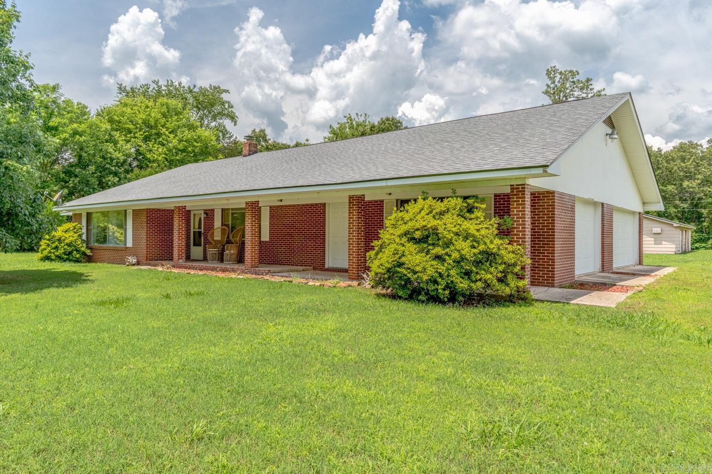 506 Hell Creek Road Property Photo 2