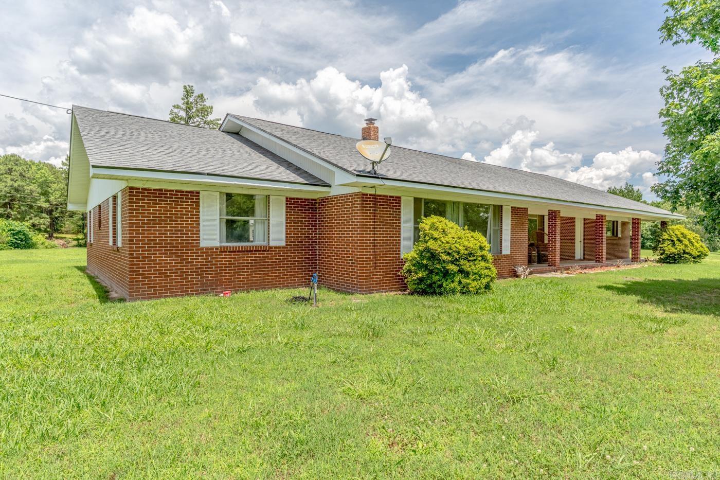 506 Hell Creek Road Property Photo 3