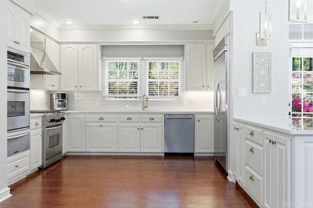 7718 Flintridge Road Property Photo 13