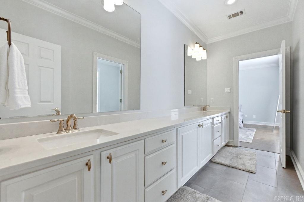 7718 Flintridge Road Property Photo 31