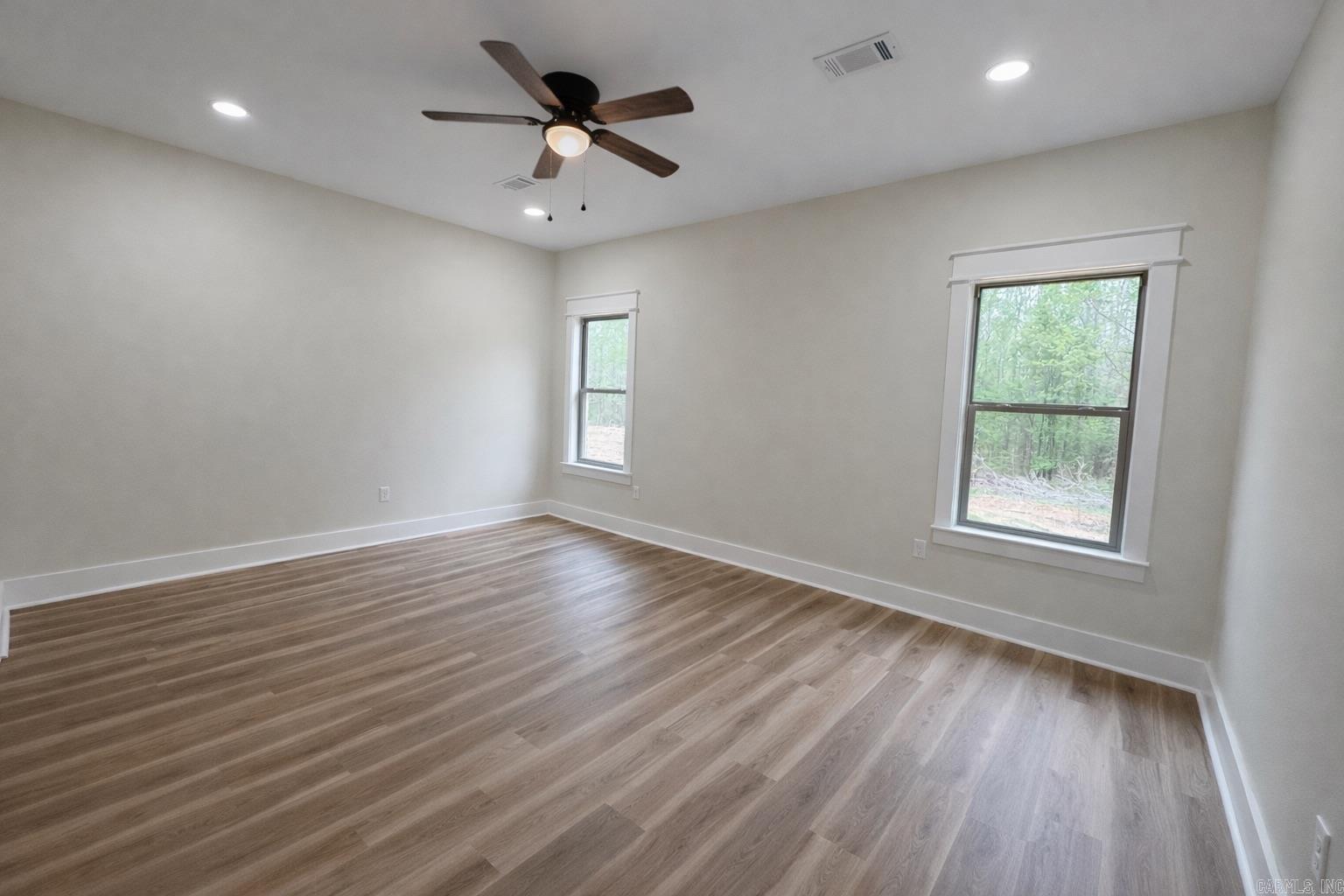 1205 E Carmichael Property Photo 12