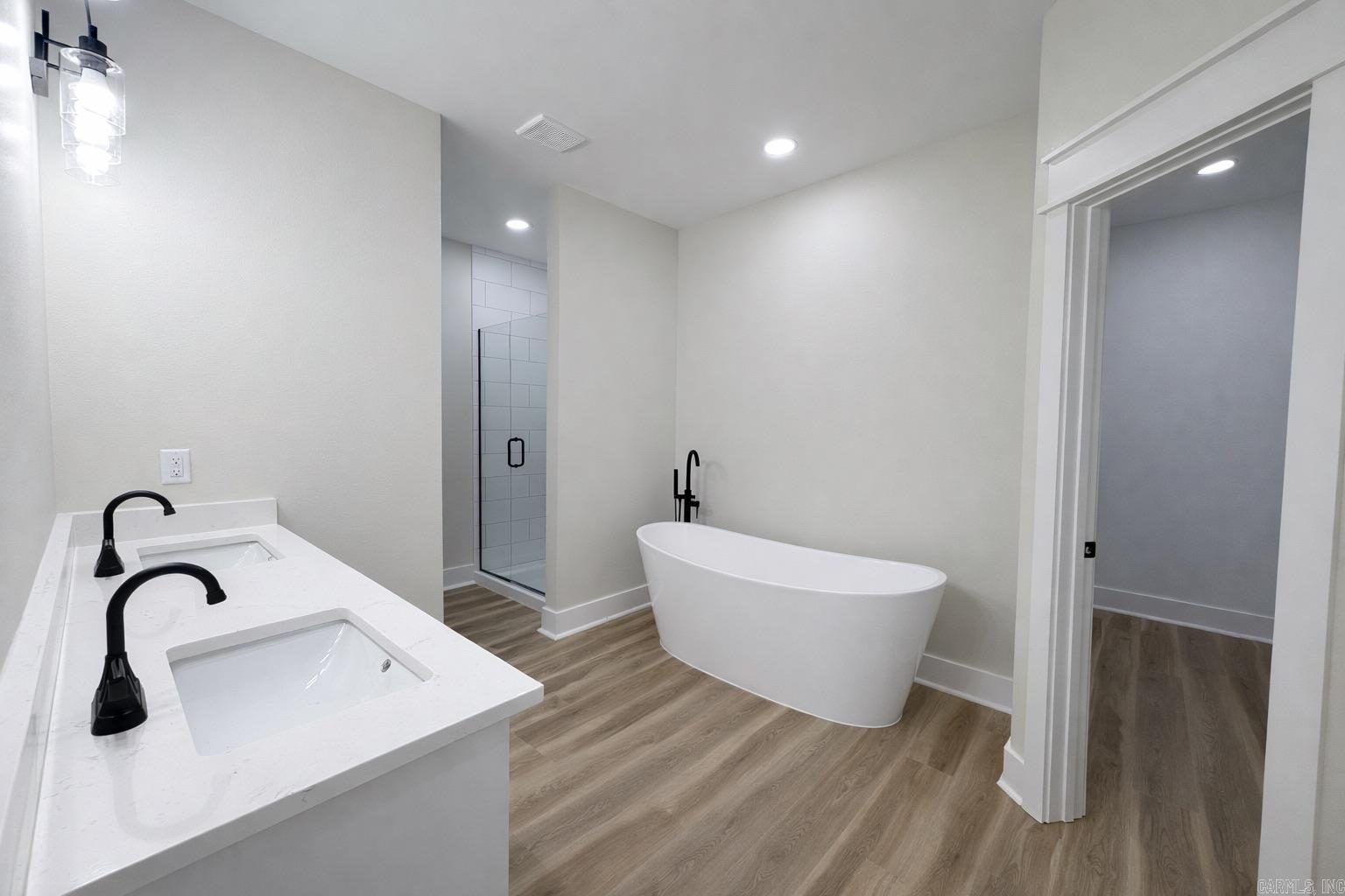 1205 E Carmichael Property Photo 15