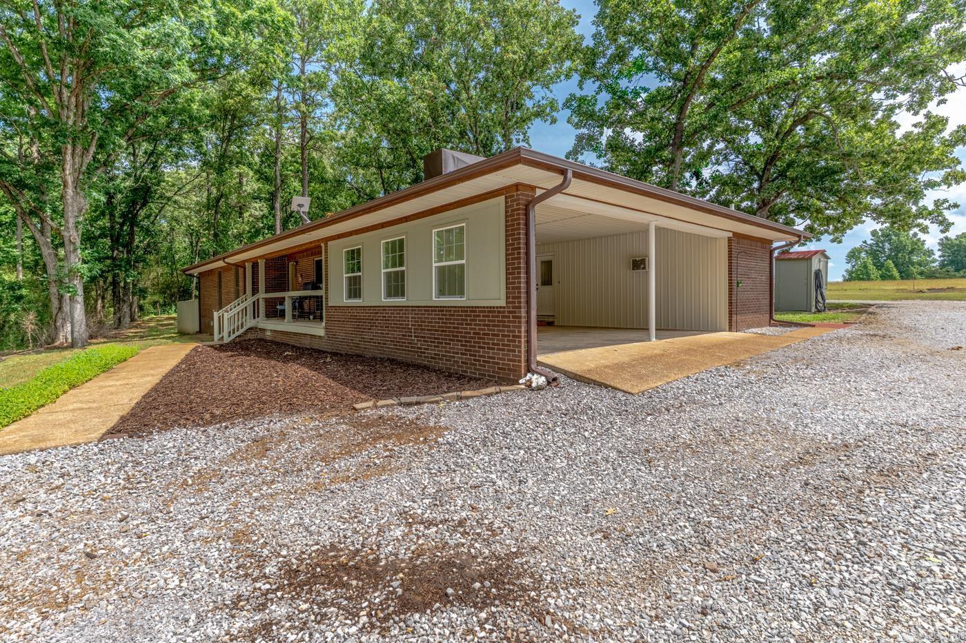 7731 Batesville Blvd Property Photo 4