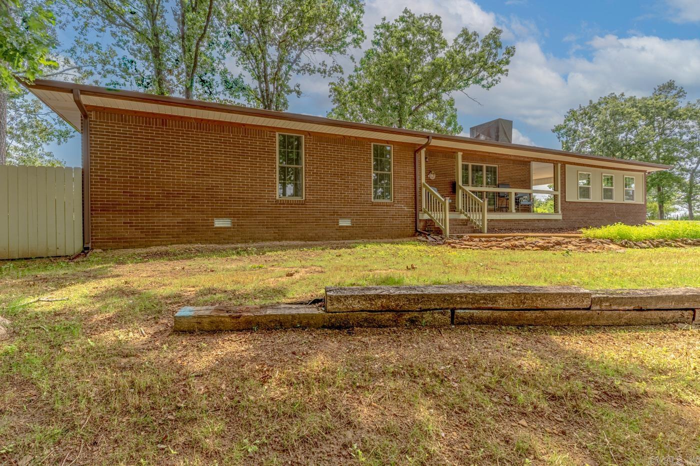 7731 Batesville Blvd Property Photo 5
